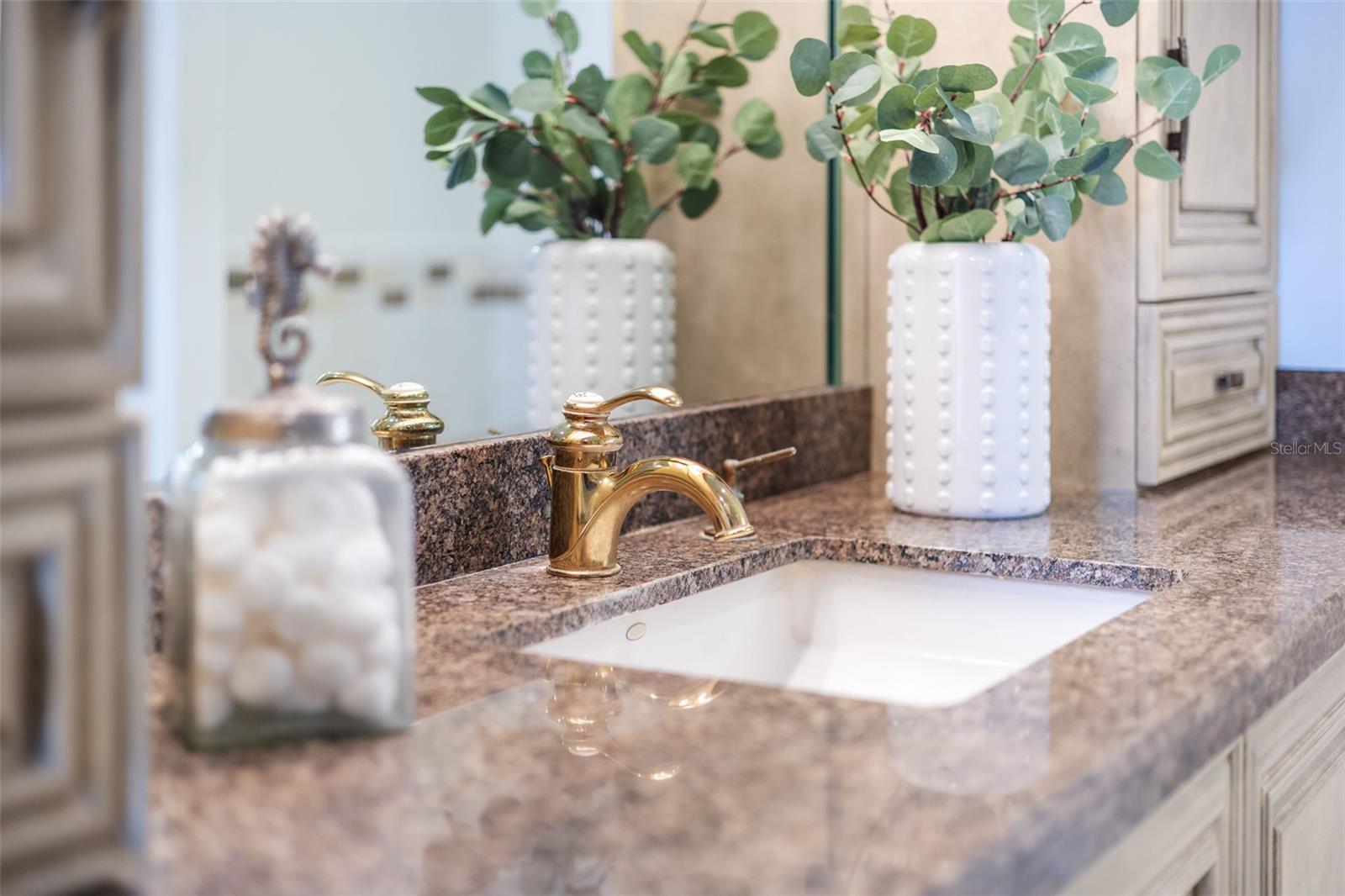 288 BEACH DR NE #9B — photo 18