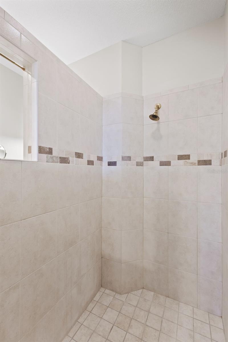 288 BEACH DR NE #9B — photo 20