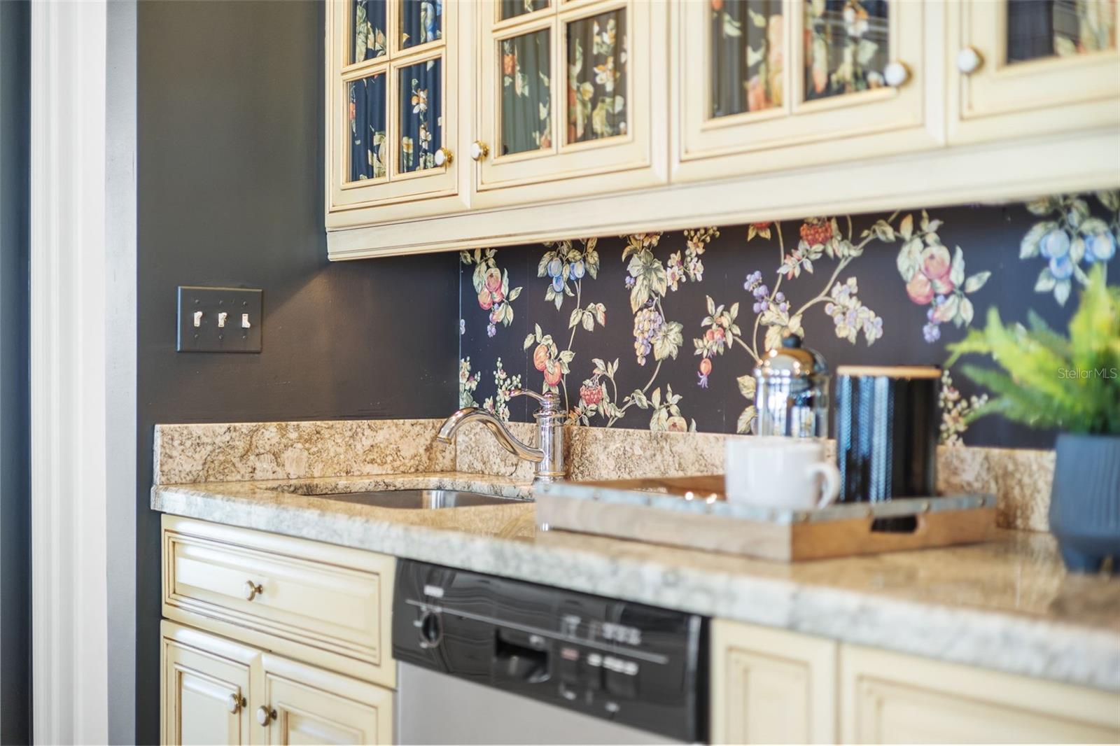 288 BEACH DR NE #9B — photo 31
