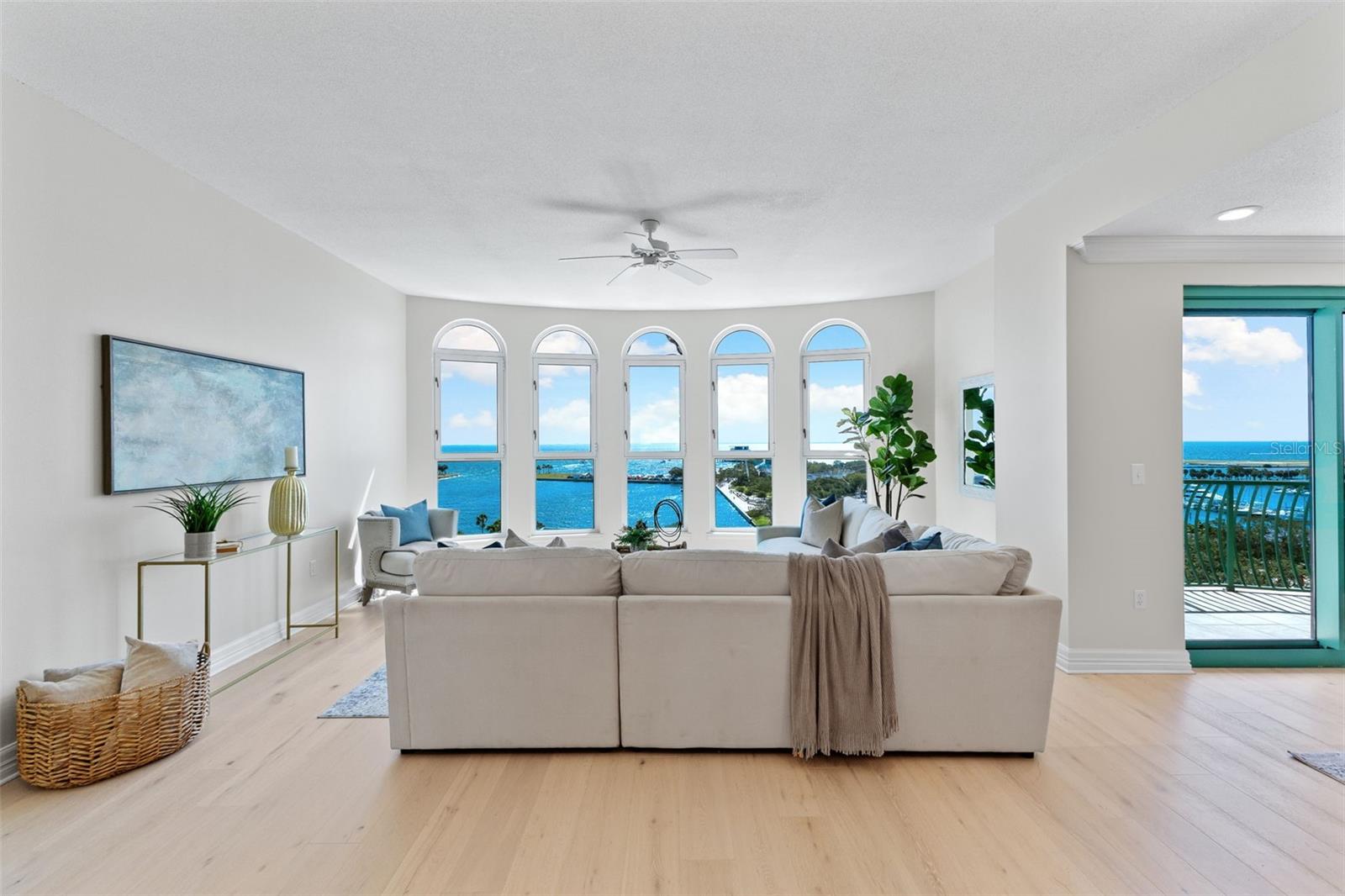 288 BEACH DR NE #9B — photo 3