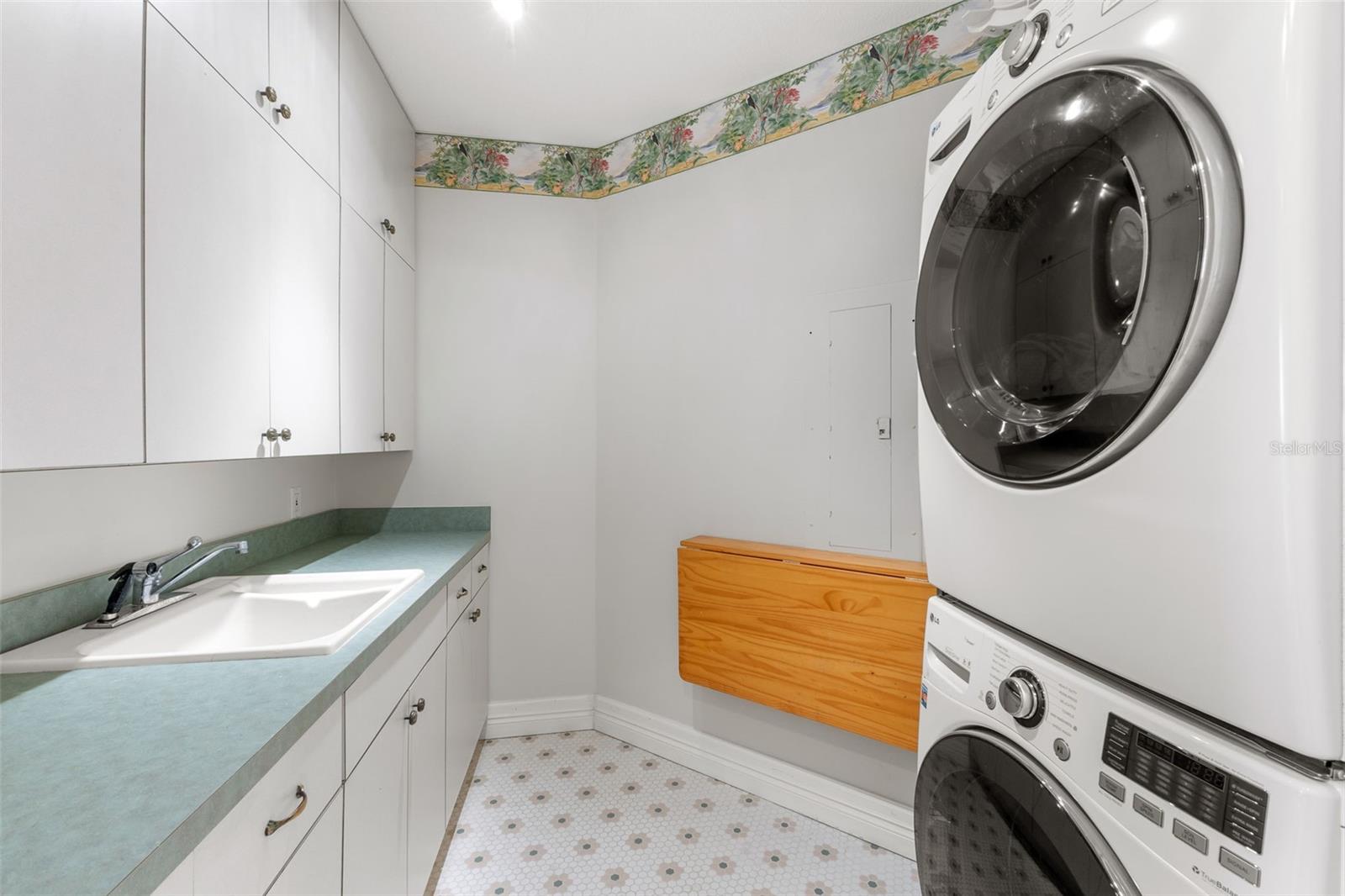 288 BEACH DR NE #9B — photo 42