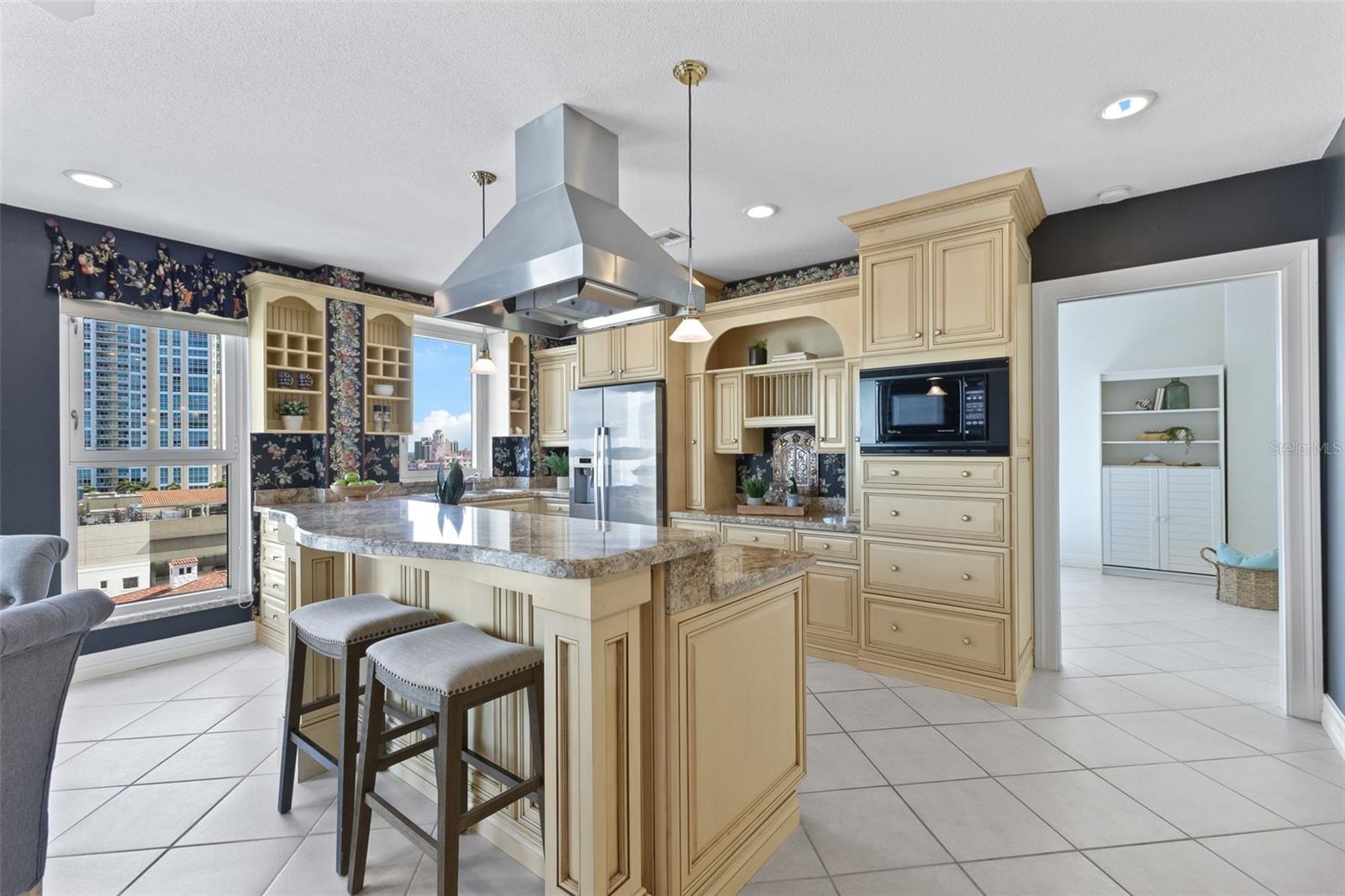288 BEACH DR NE #9B — photo 23