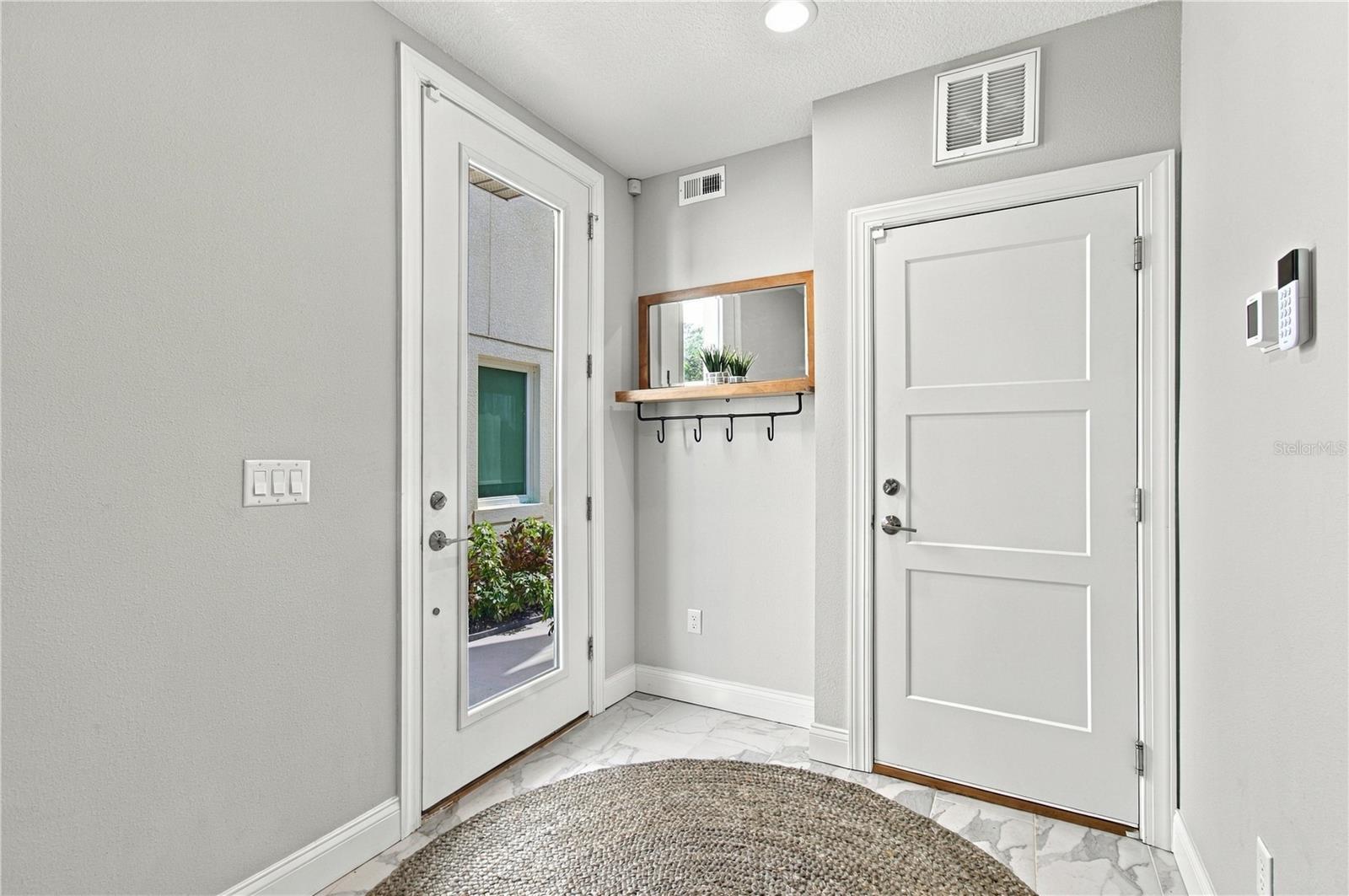 4719 LEGACY PARK DR — photo 4