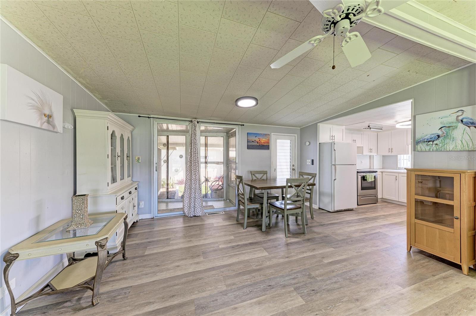 4924 OAKLAND HILLS AVE — photo 13