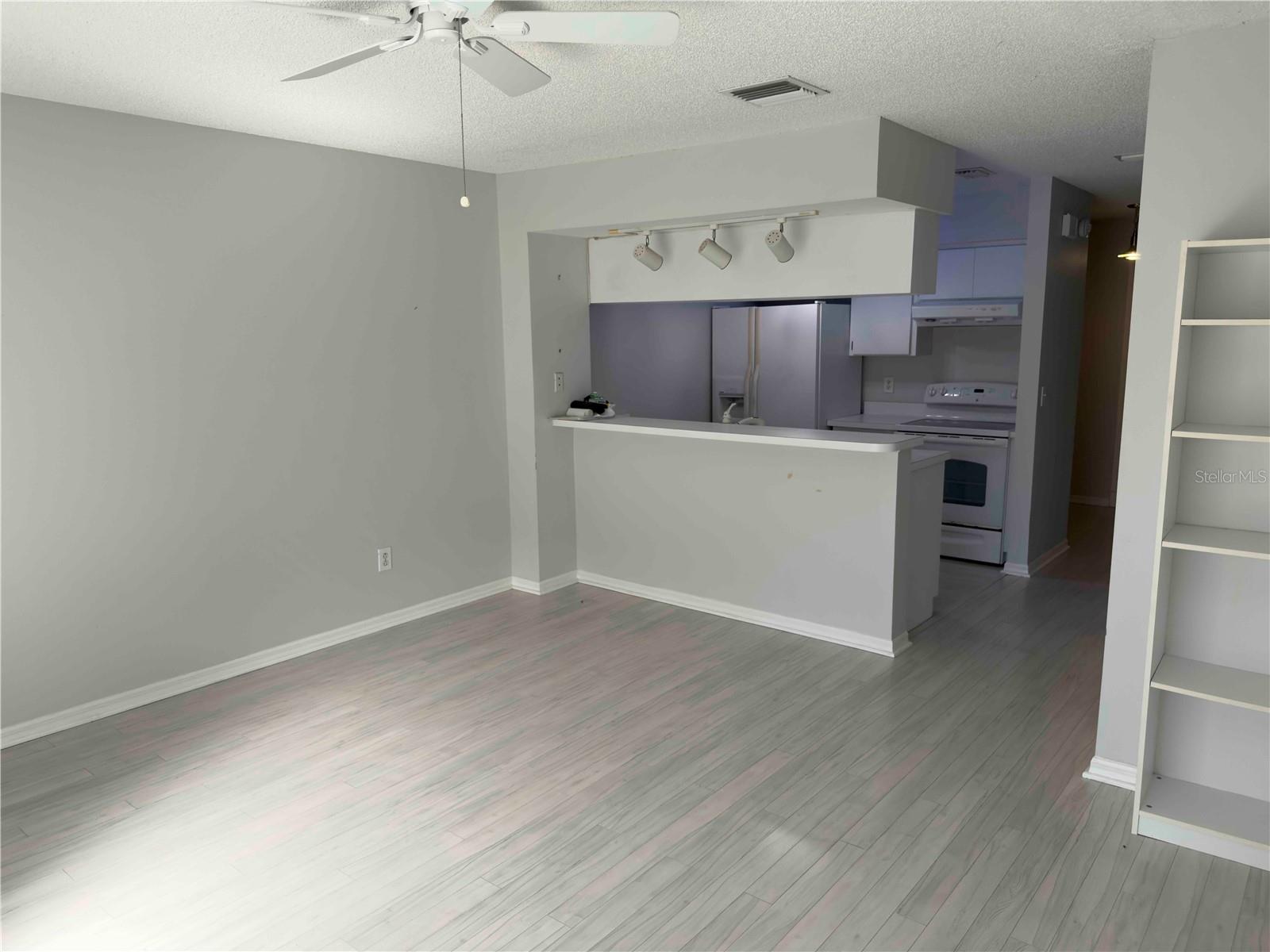 5143 NORTHDALE BLVD — photo 6