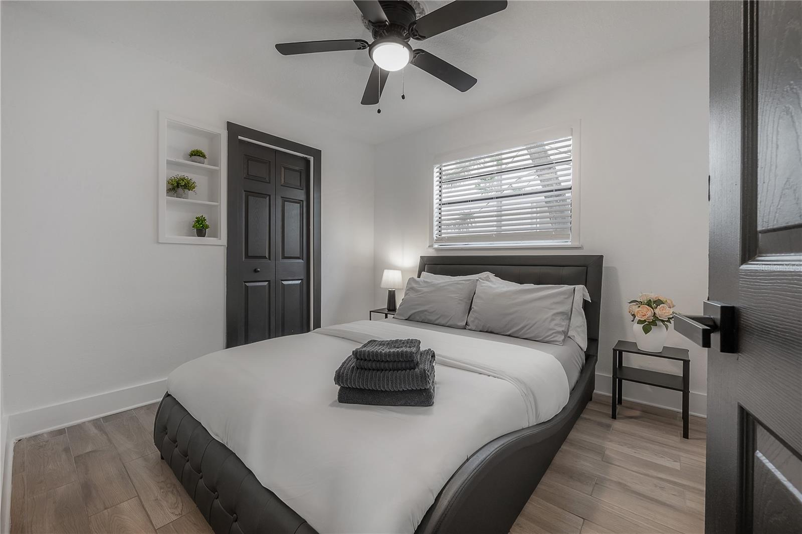 2118 S VENUS ST — photo 19