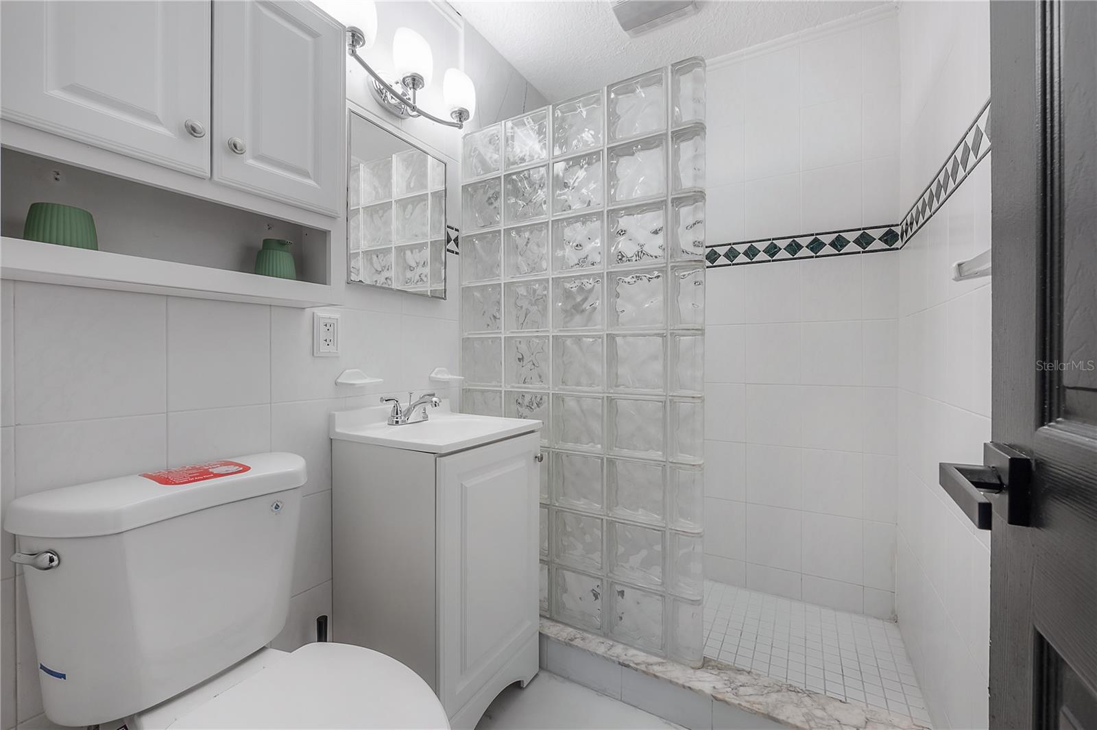 2118 S VENUS ST — photo 20
