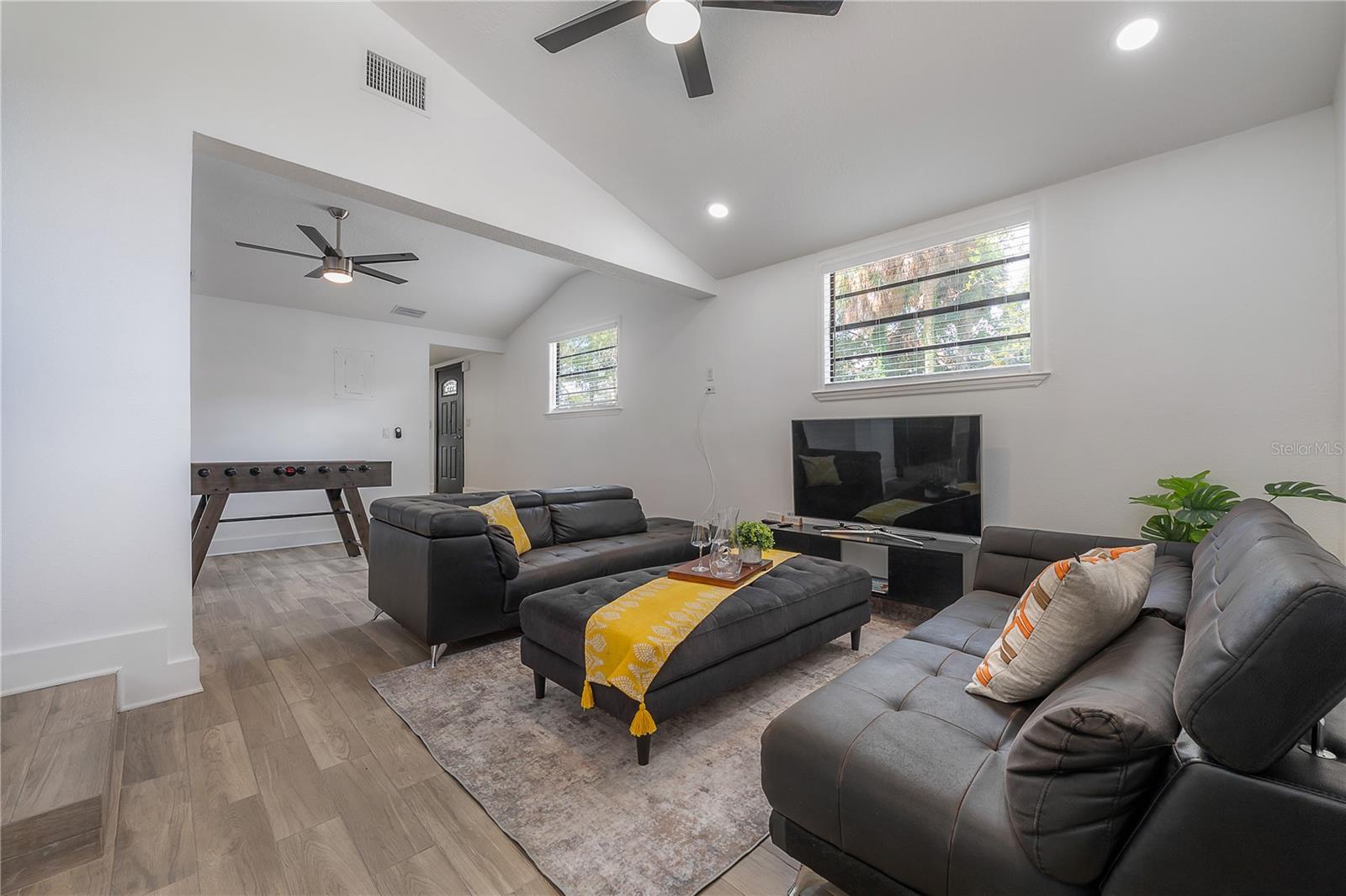2118 S VENUS ST — photo 8