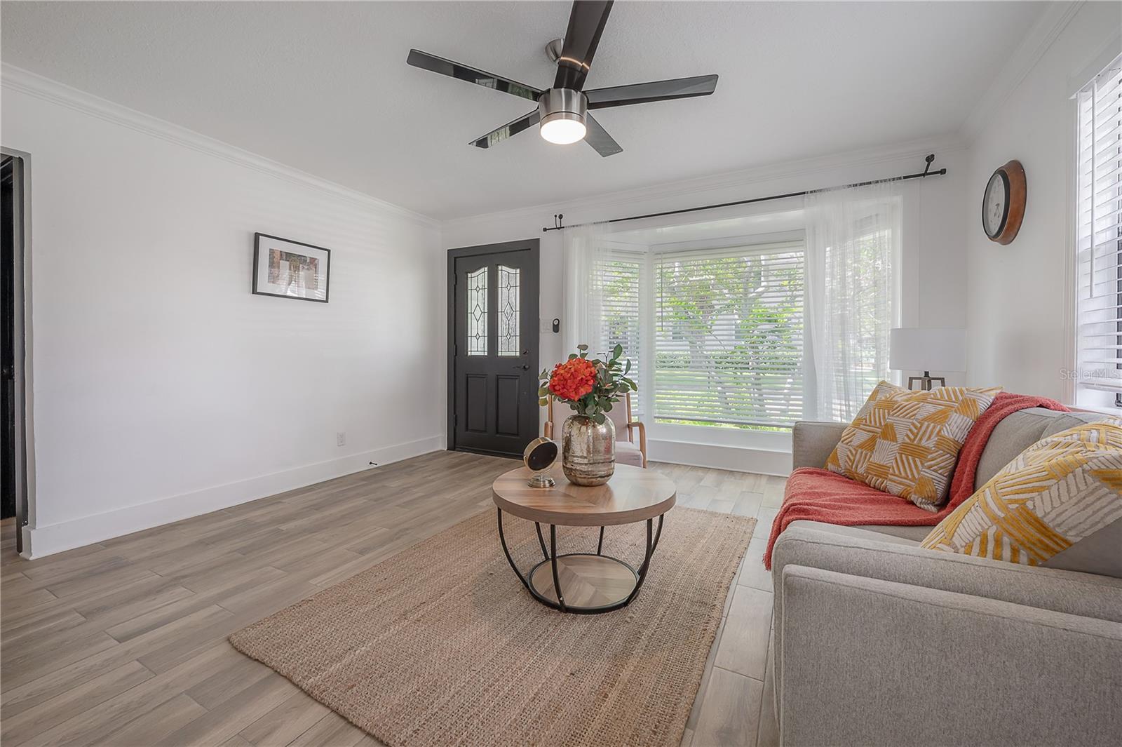 2118 S VENUS ST — photo 3