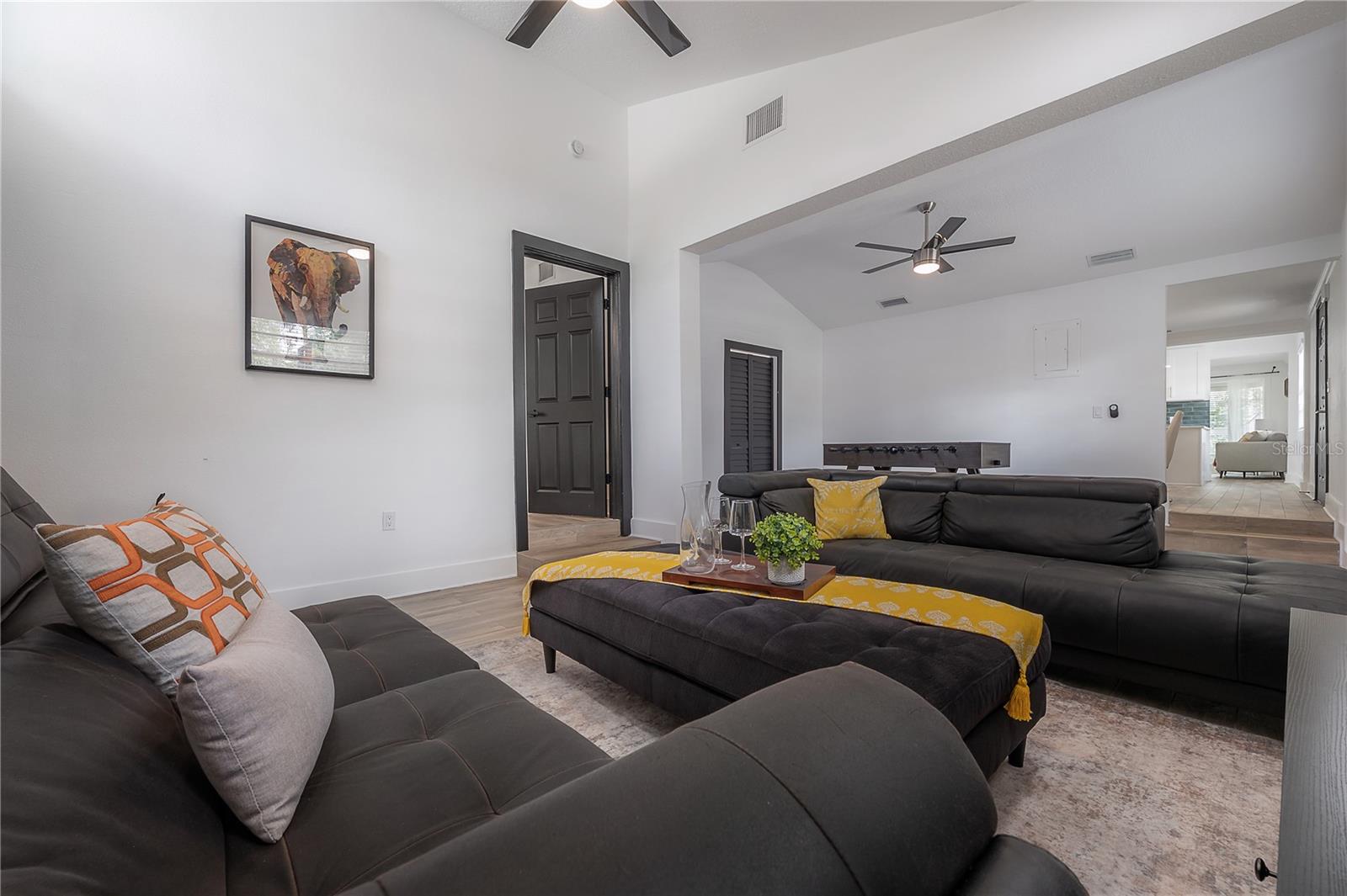 2118 S VENUS ST — photo 9