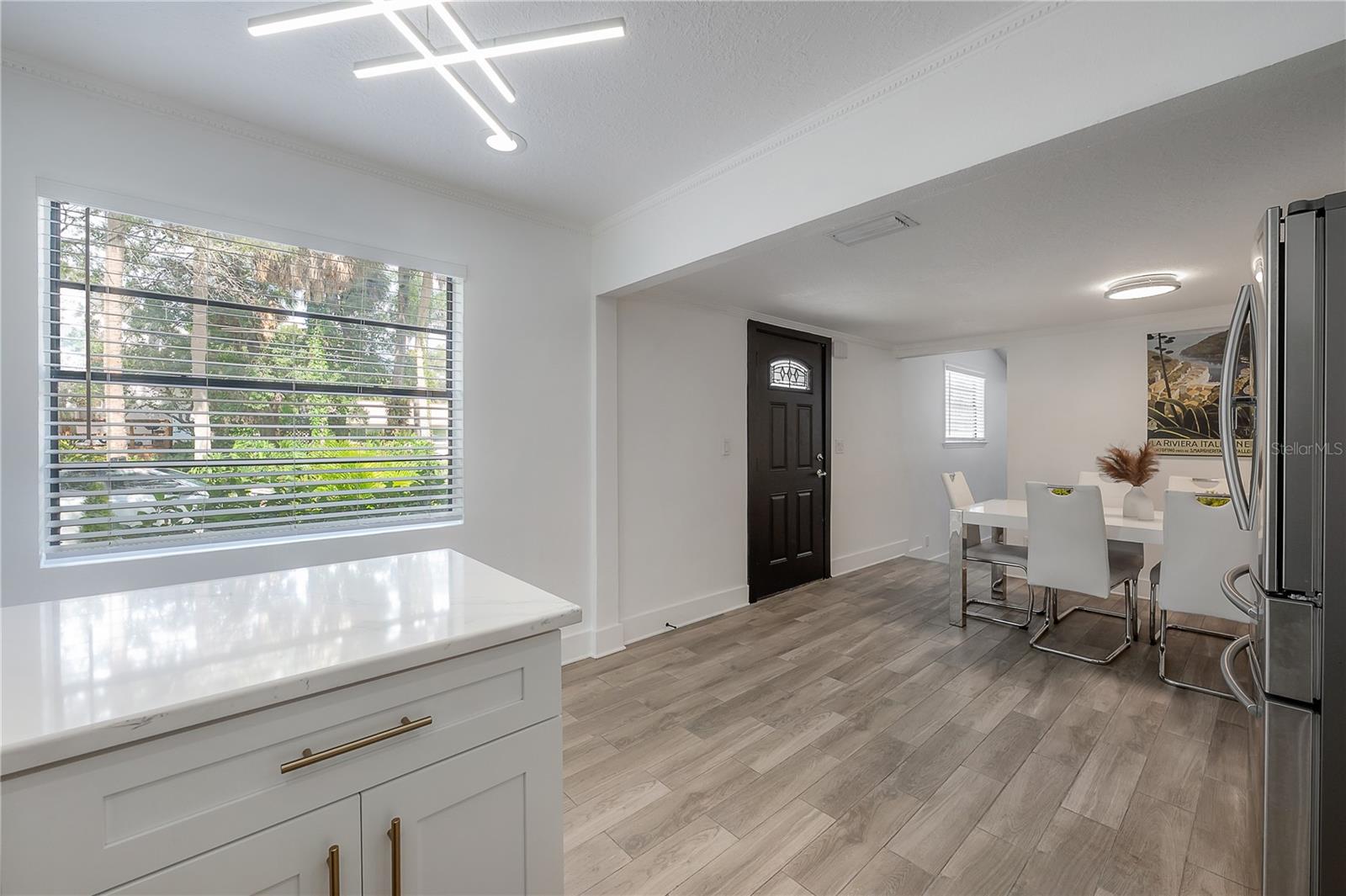 2118 S VENUS ST — photo 4