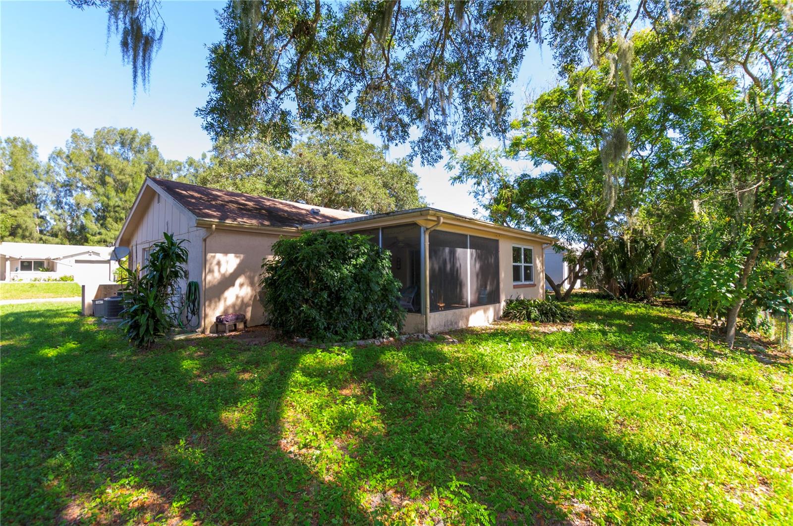 8214 MILL CREEK LN — photo 22