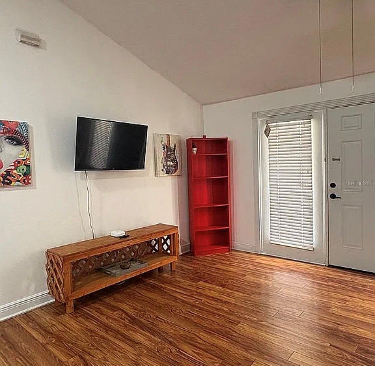 406 SEMINOLE LAKE BLVD — photo 6