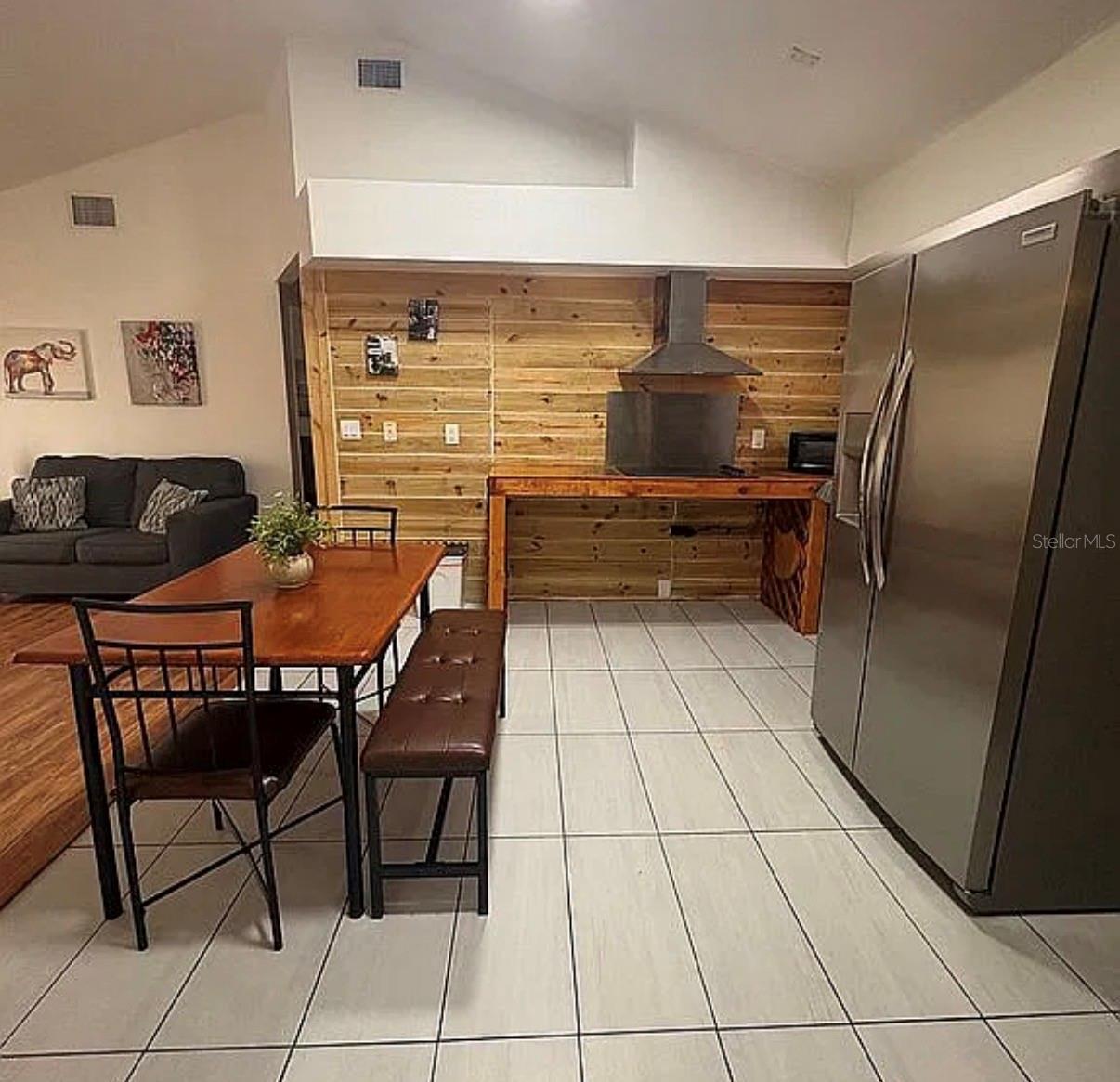 406 SEMINOLE LAKE BLVD — photo 9