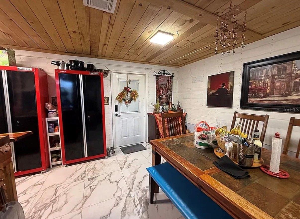 406 SEMINOLE LAKE BLVD — photo 28