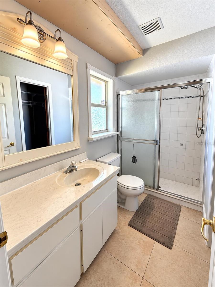 3231 CRITTENDON ST — photo 12