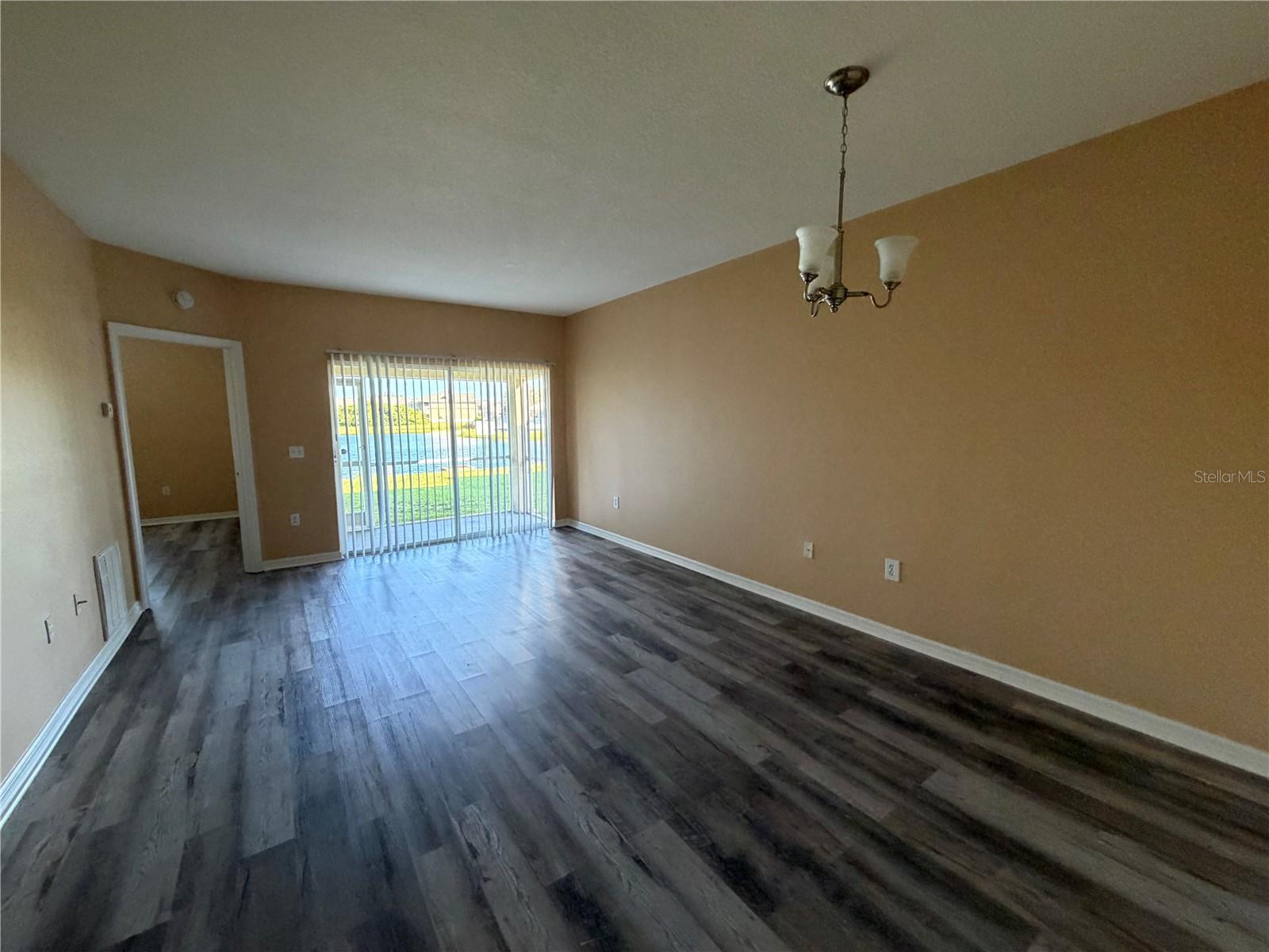 Home in RIVERVIEW — photo 8
