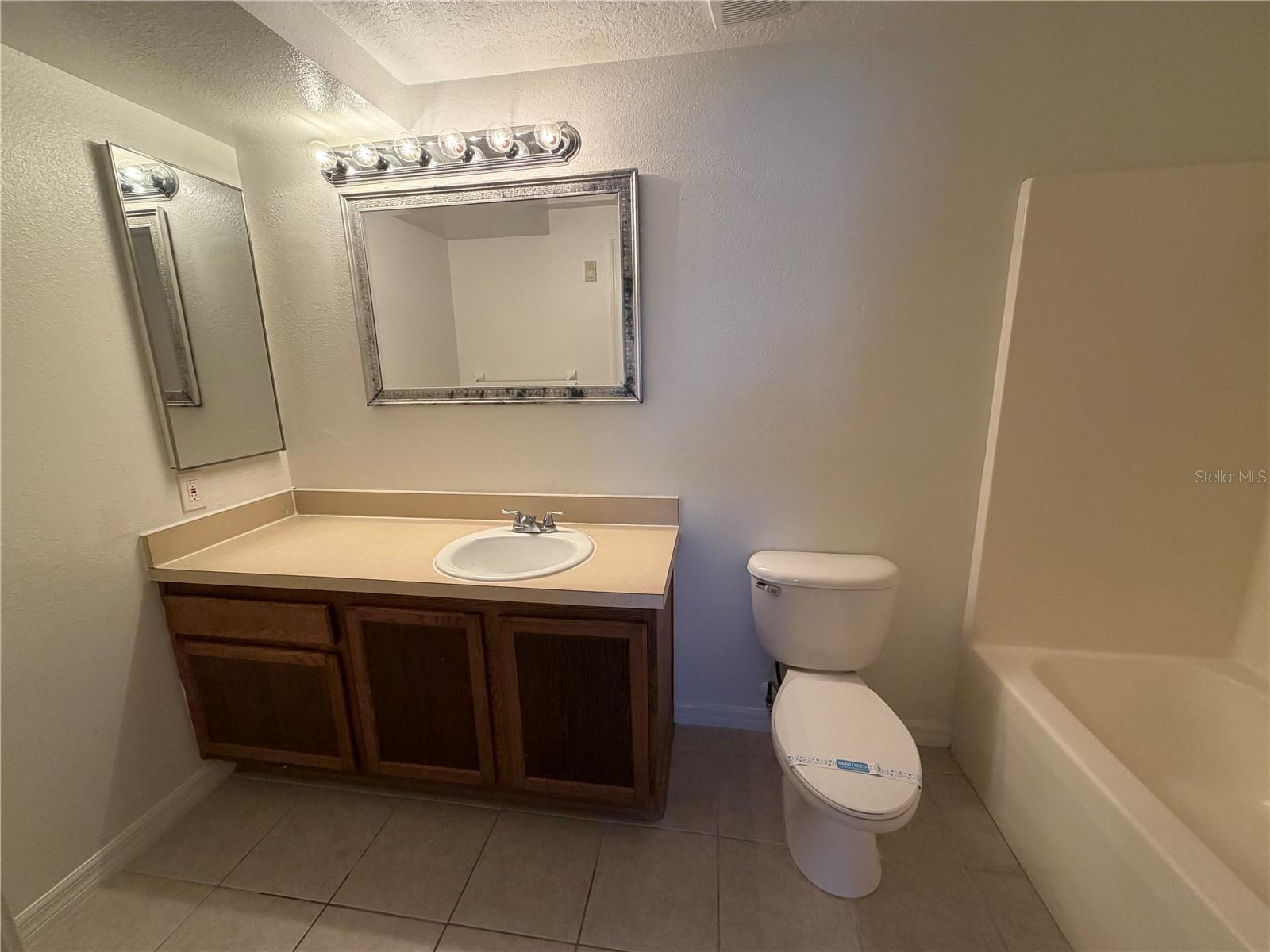 Home in RIVERVIEW — photo 9