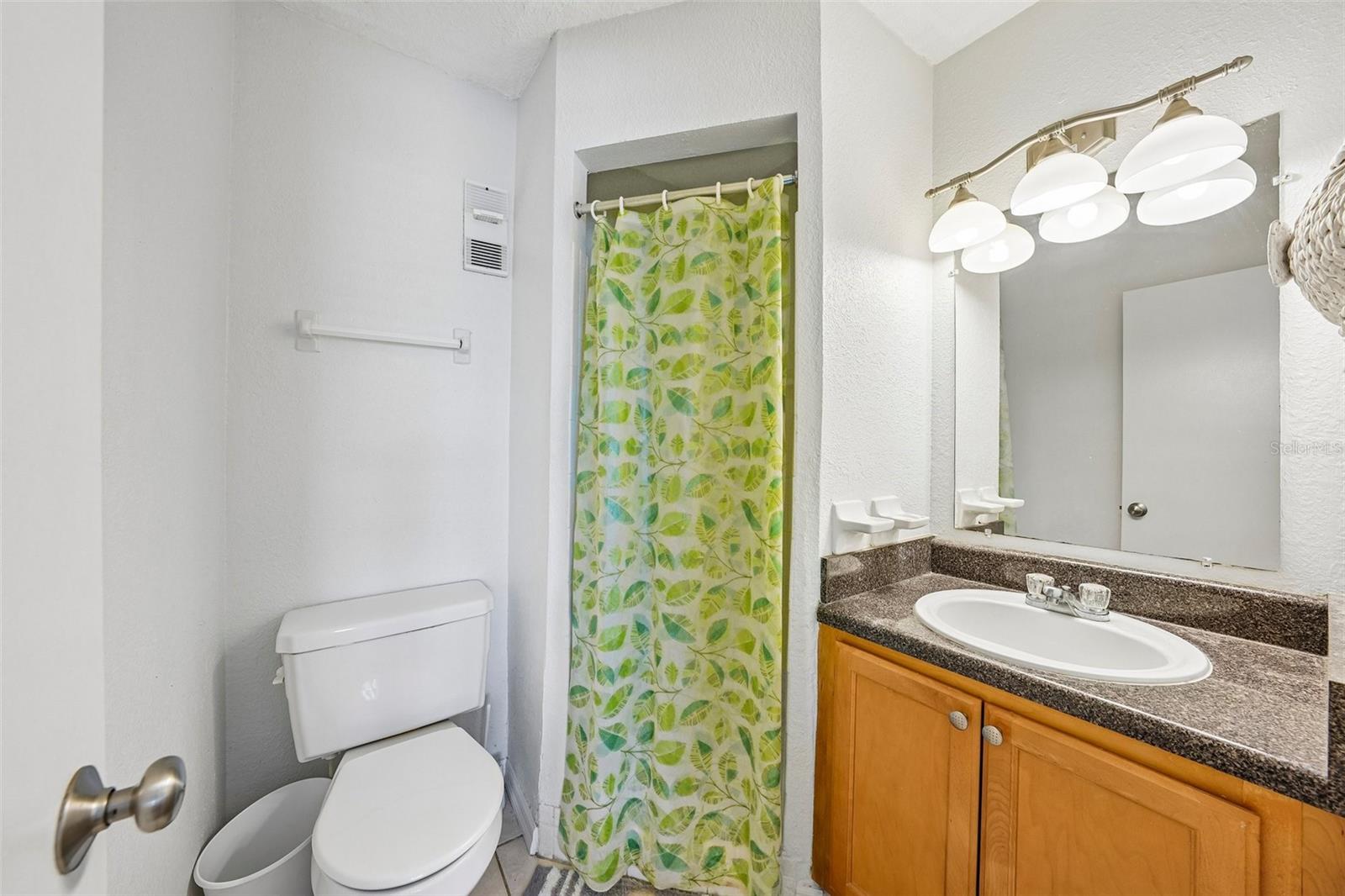102 POMPANO DR SE #D — photo 40