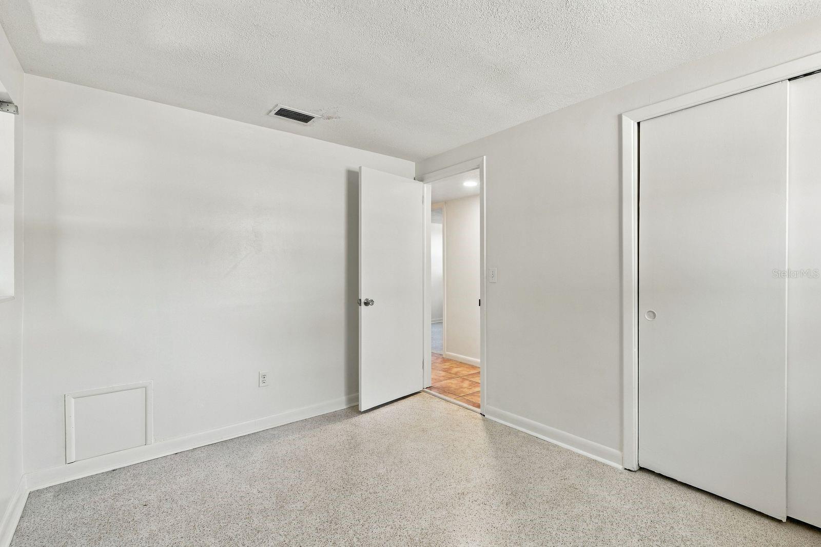 1390 SATSUMA ST — photo 21