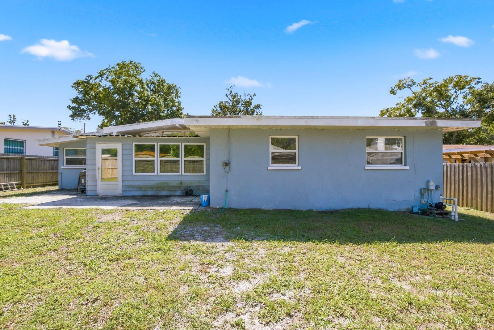 1390 SATSUMA ST — photo 26