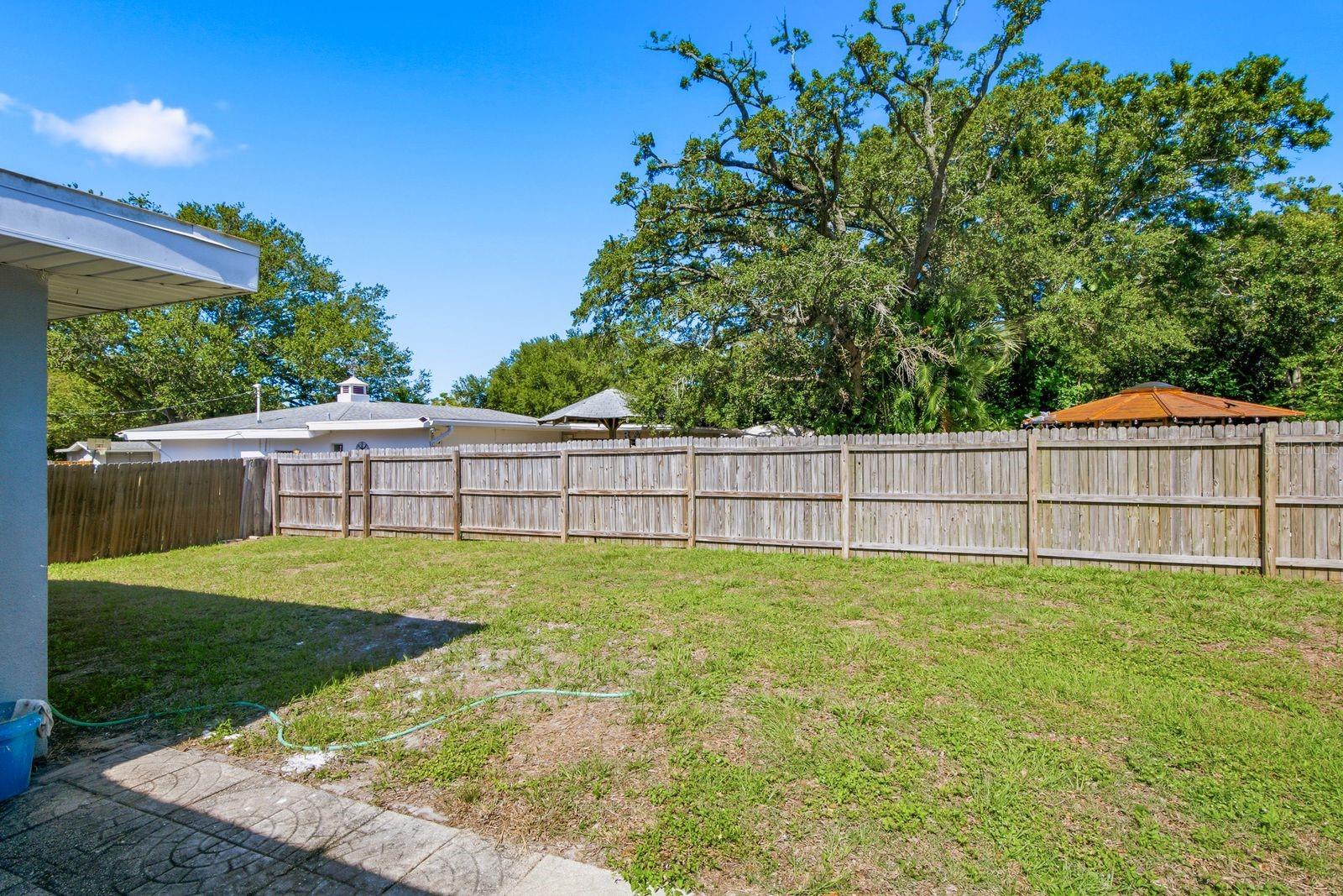 1390 SATSUMA ST — photo 24