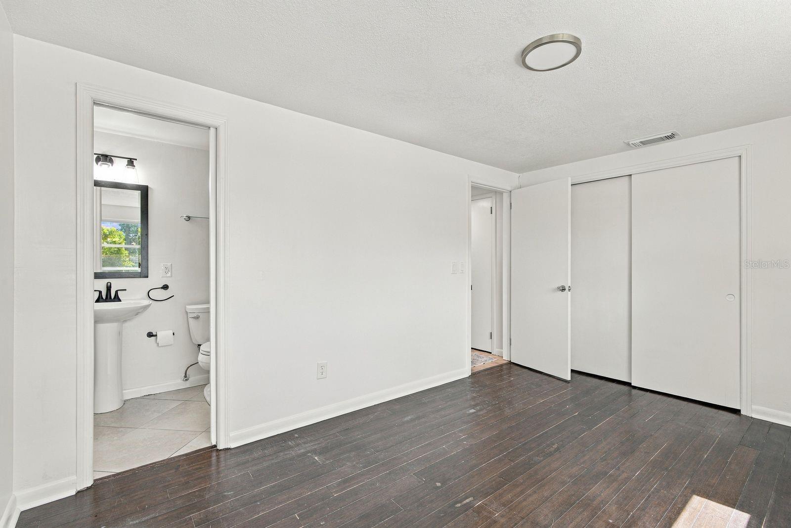 1390 SATSUMA ST — photo 14