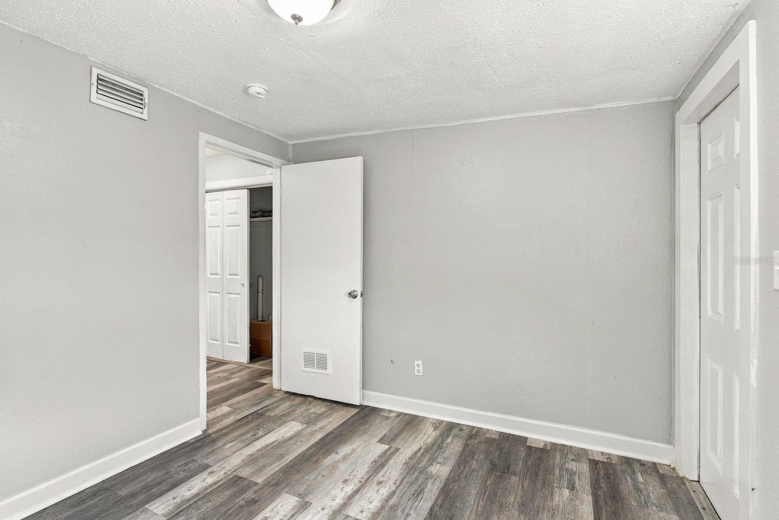 2834 FREEMONT TER S — photo 25