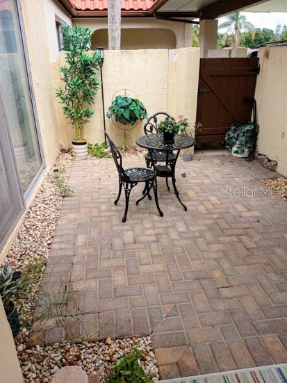 1010 W FAITH CIR #20 — photo 2