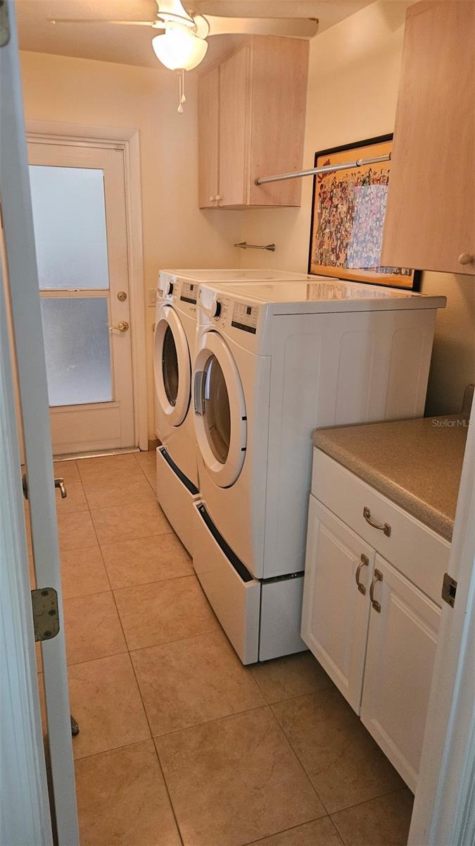 1726 FOSSIL DR — photo 23