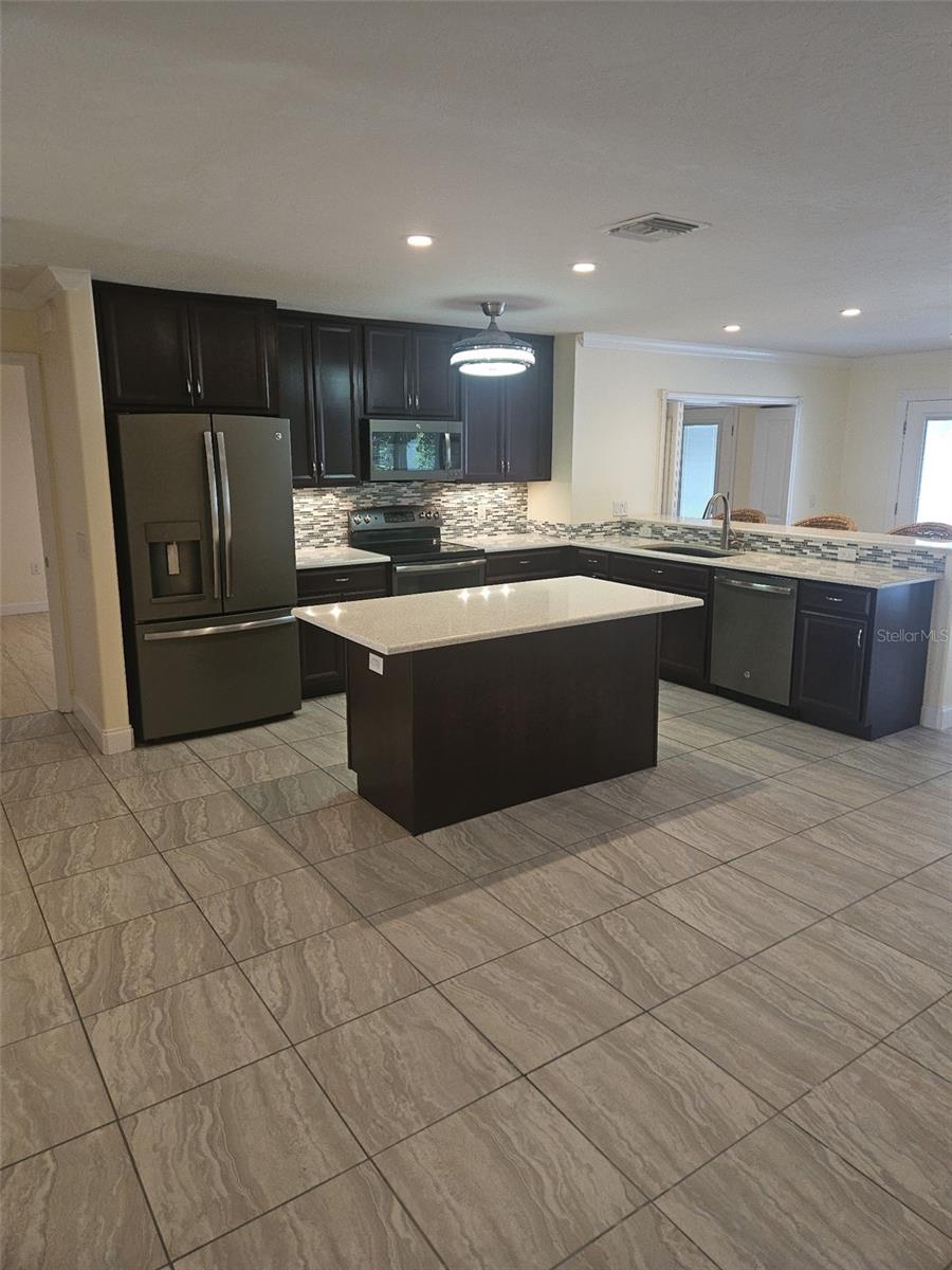 1726 FOSSIL DR — photo 5