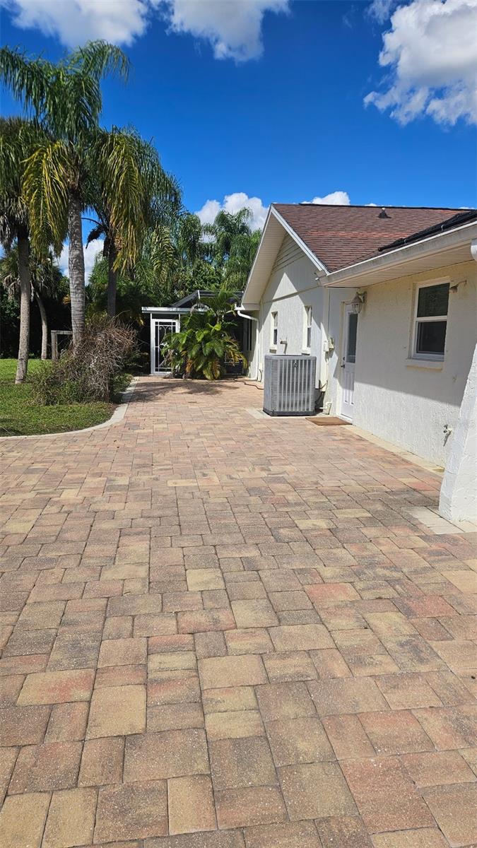 1726 FOSSIL DR — photo 37