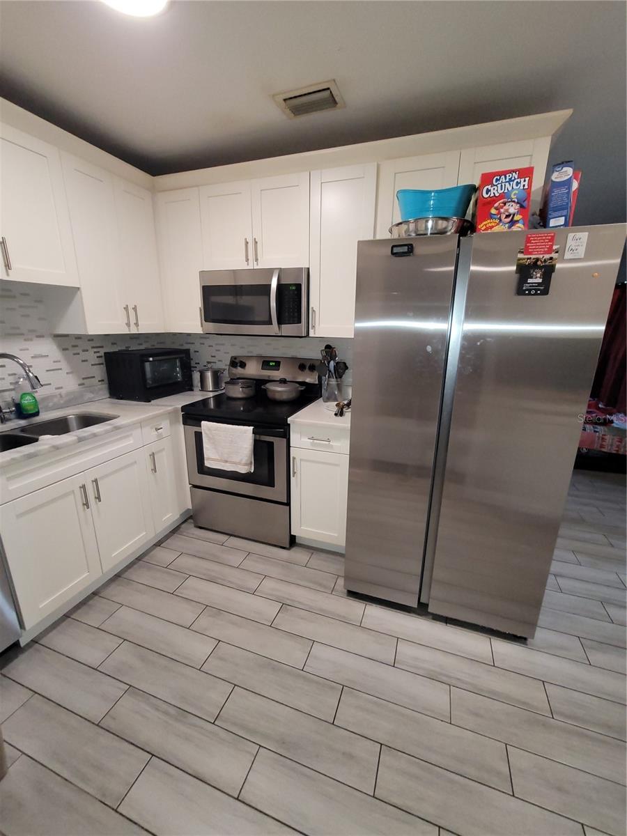 4417 BOOKER T DR — photo 2