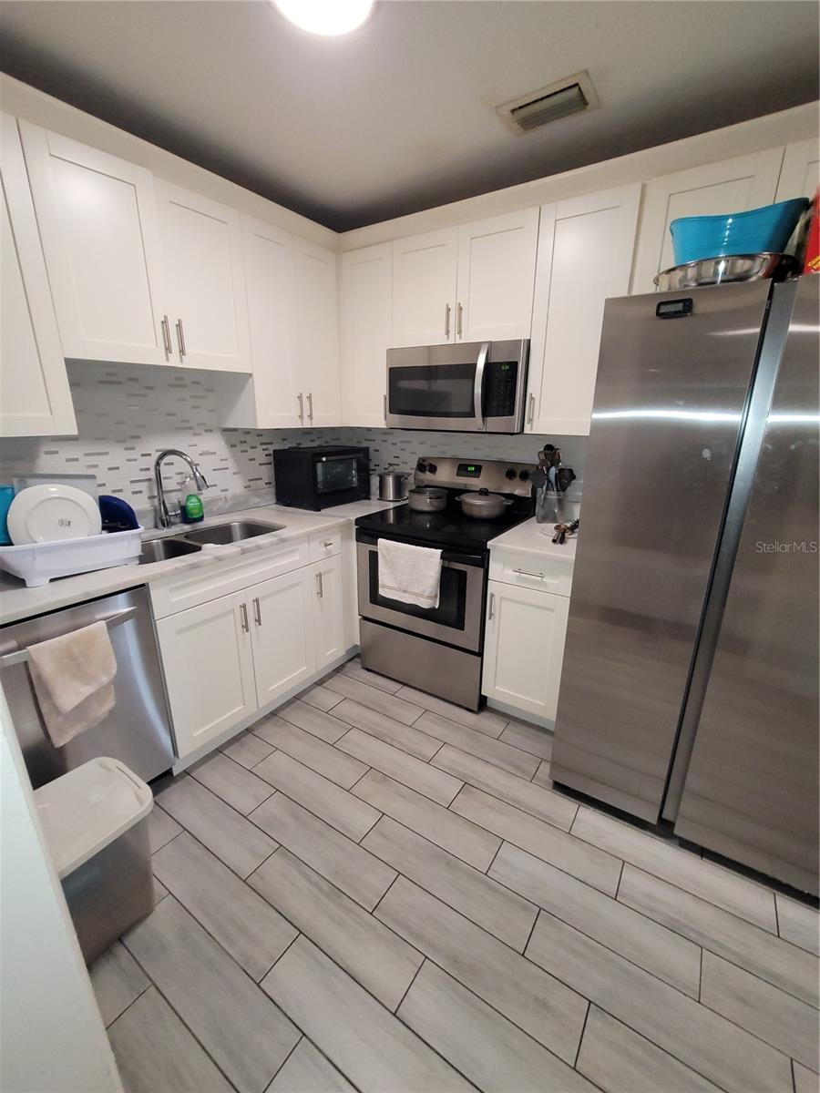 4417 BOOKER T DR — photo 13