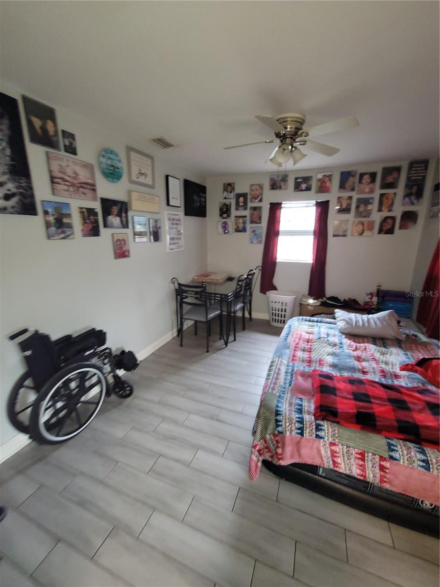 4417 BOOKER T DR — photo 9