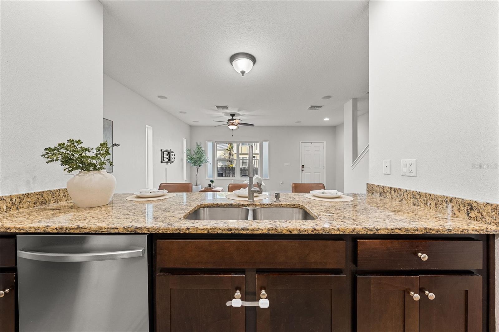 1282 CALUSA CIR — photo 13