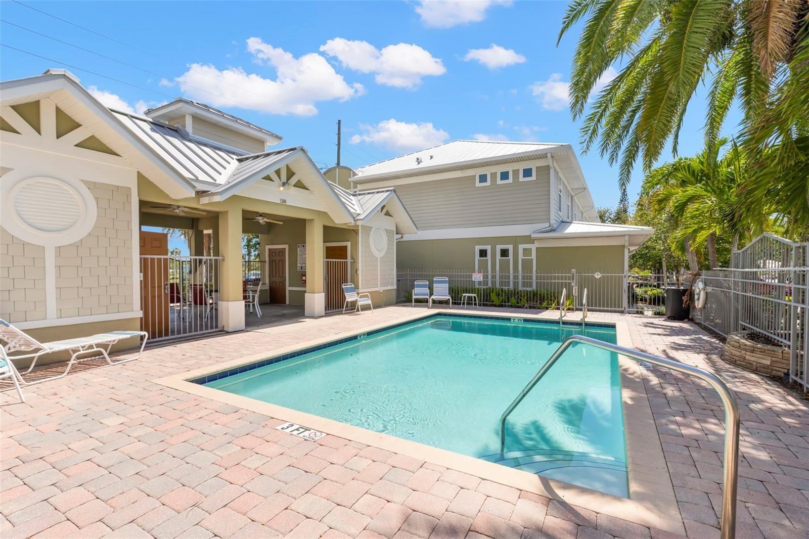 1282 CALUSA CIR — photo 31
