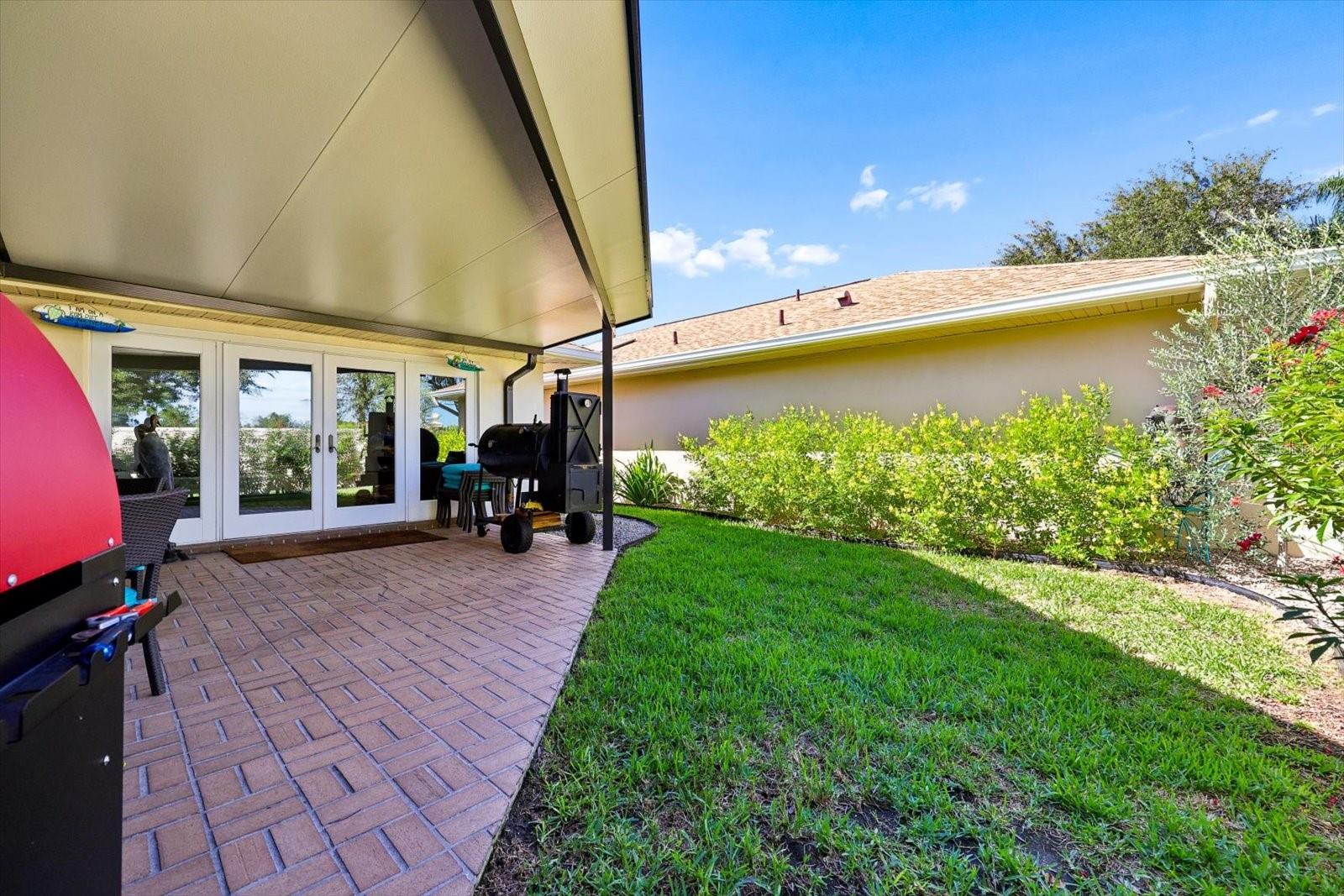 2335 HERON CIR — photo 23