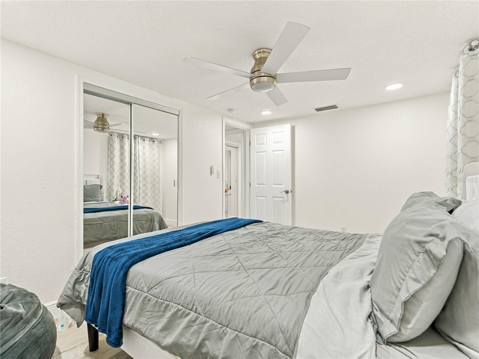 9014 W NORFOLK ST — photo 17