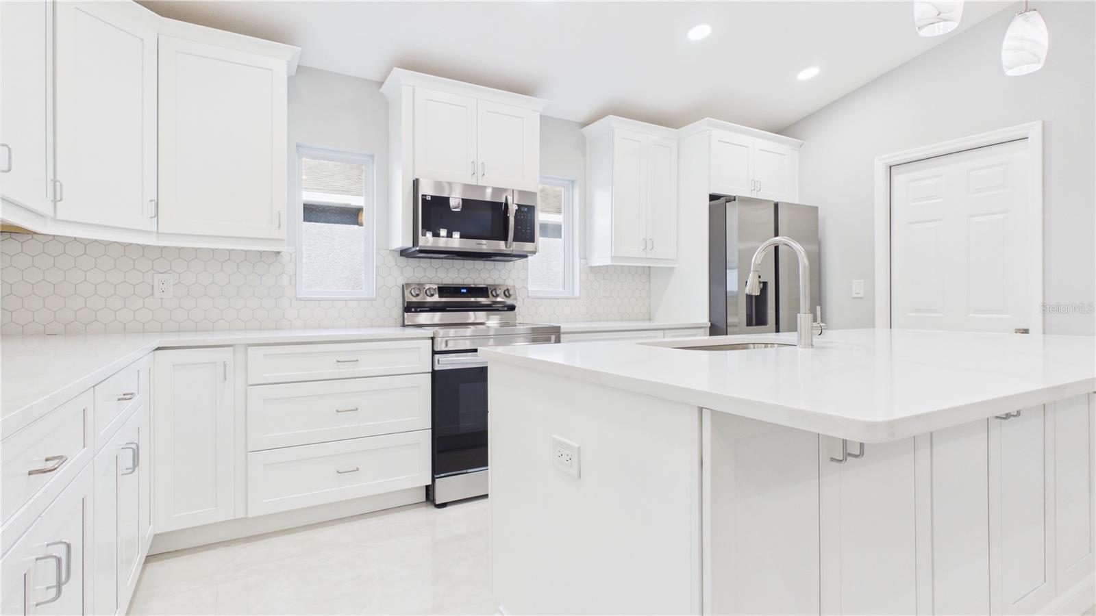 11108 WINDPOINT DR — photo 14
