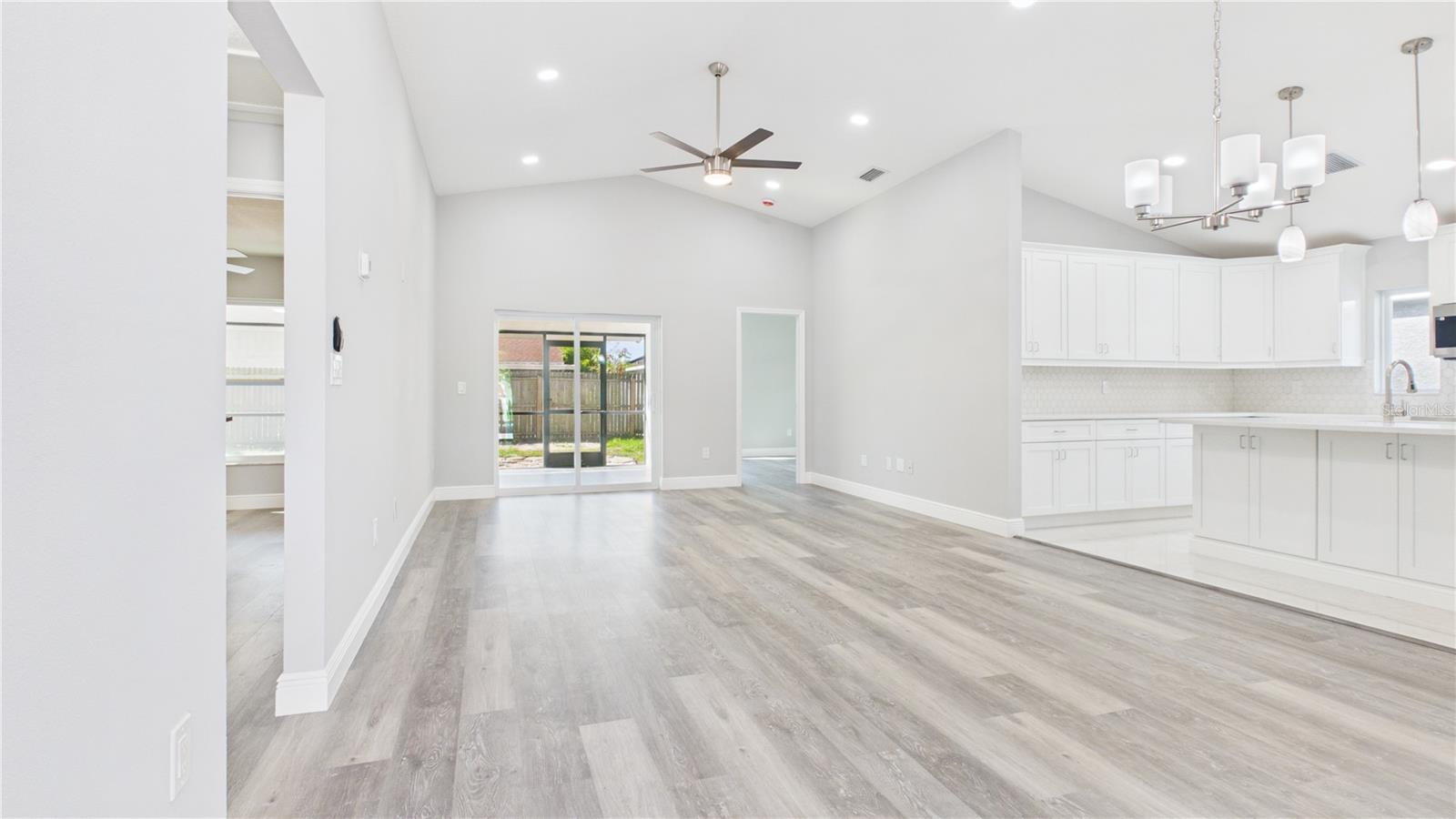 11108 WINDPOINT DR — photo 8