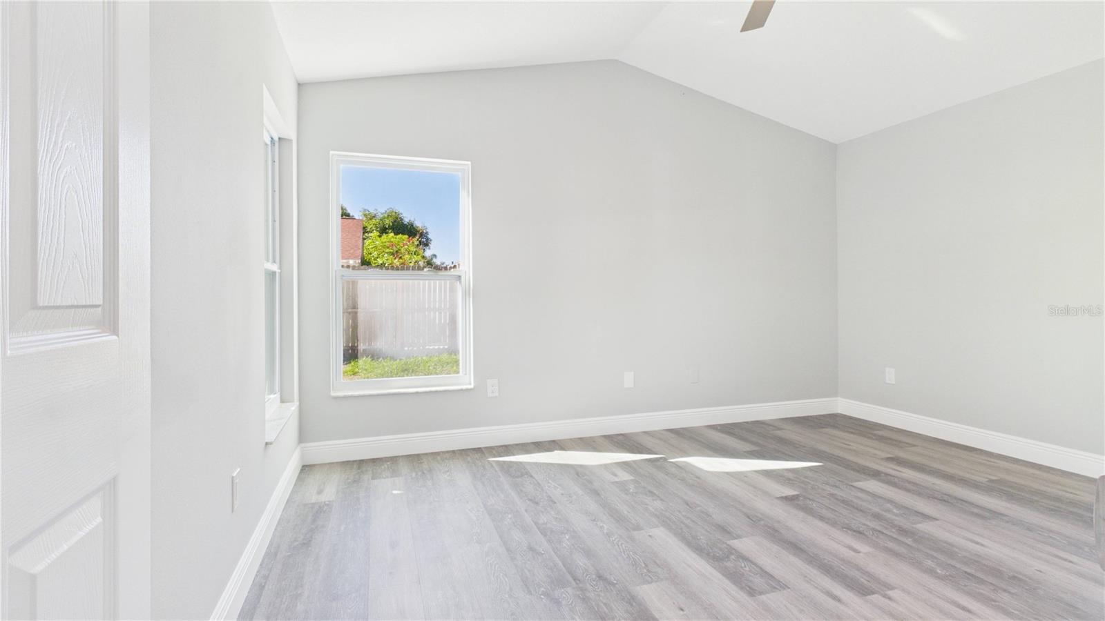 11108 WINDPOINT DR — photo 25