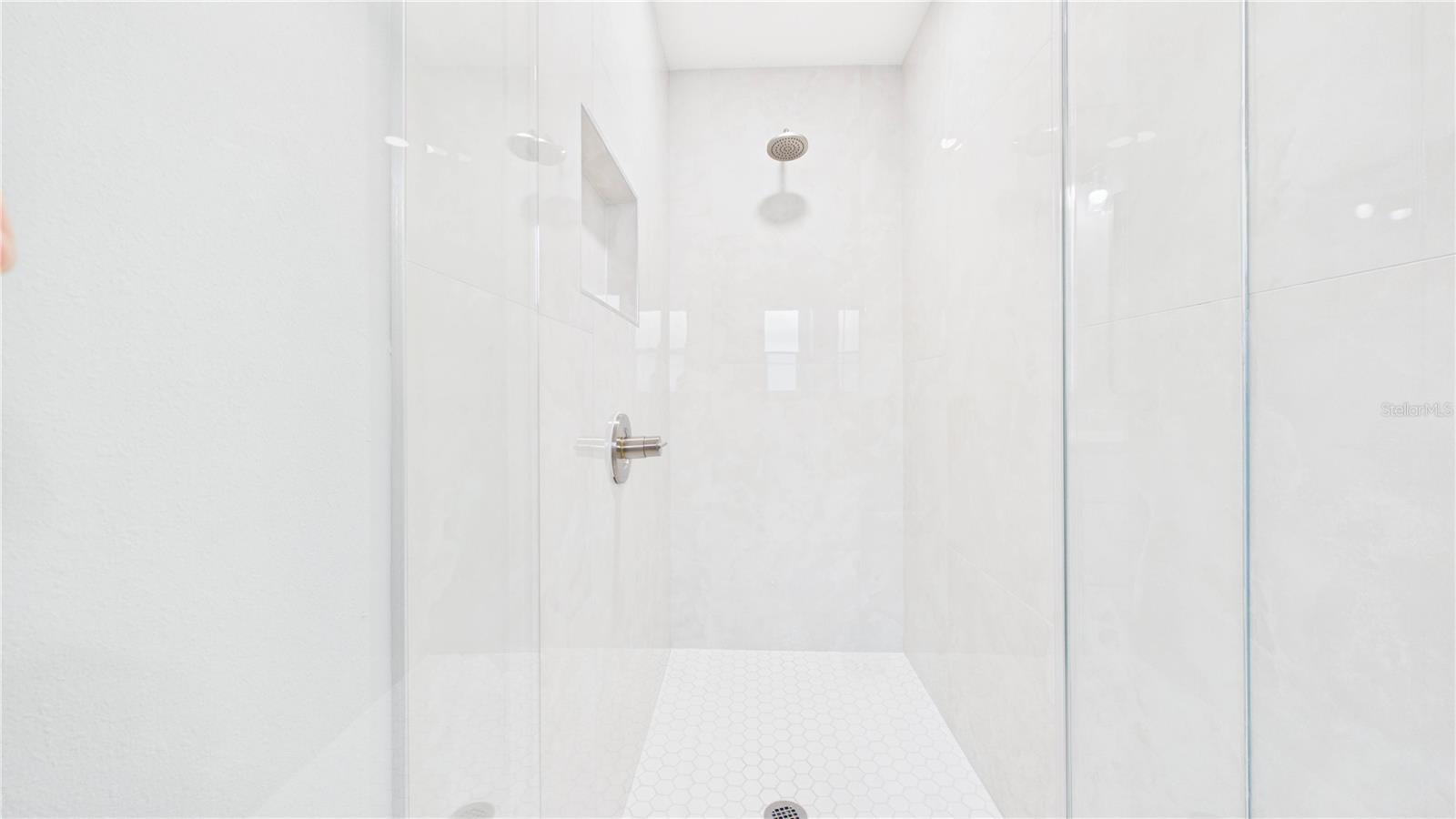 11108 WINDPOINT DR — photo 28