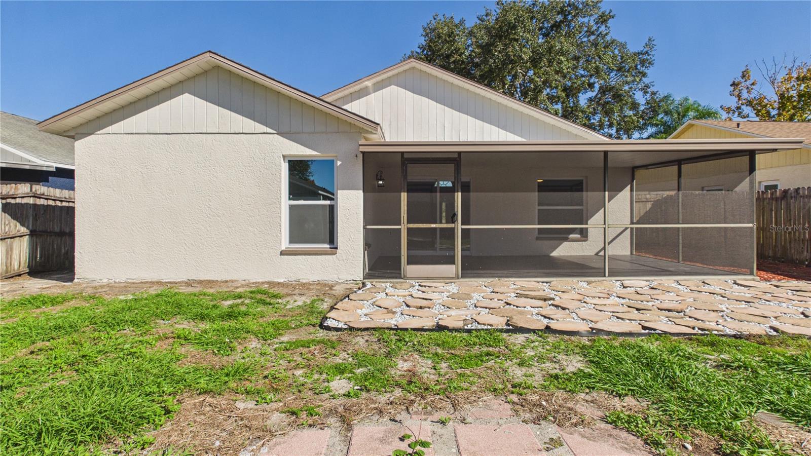 11108 WINDPOINT DR — photo 35