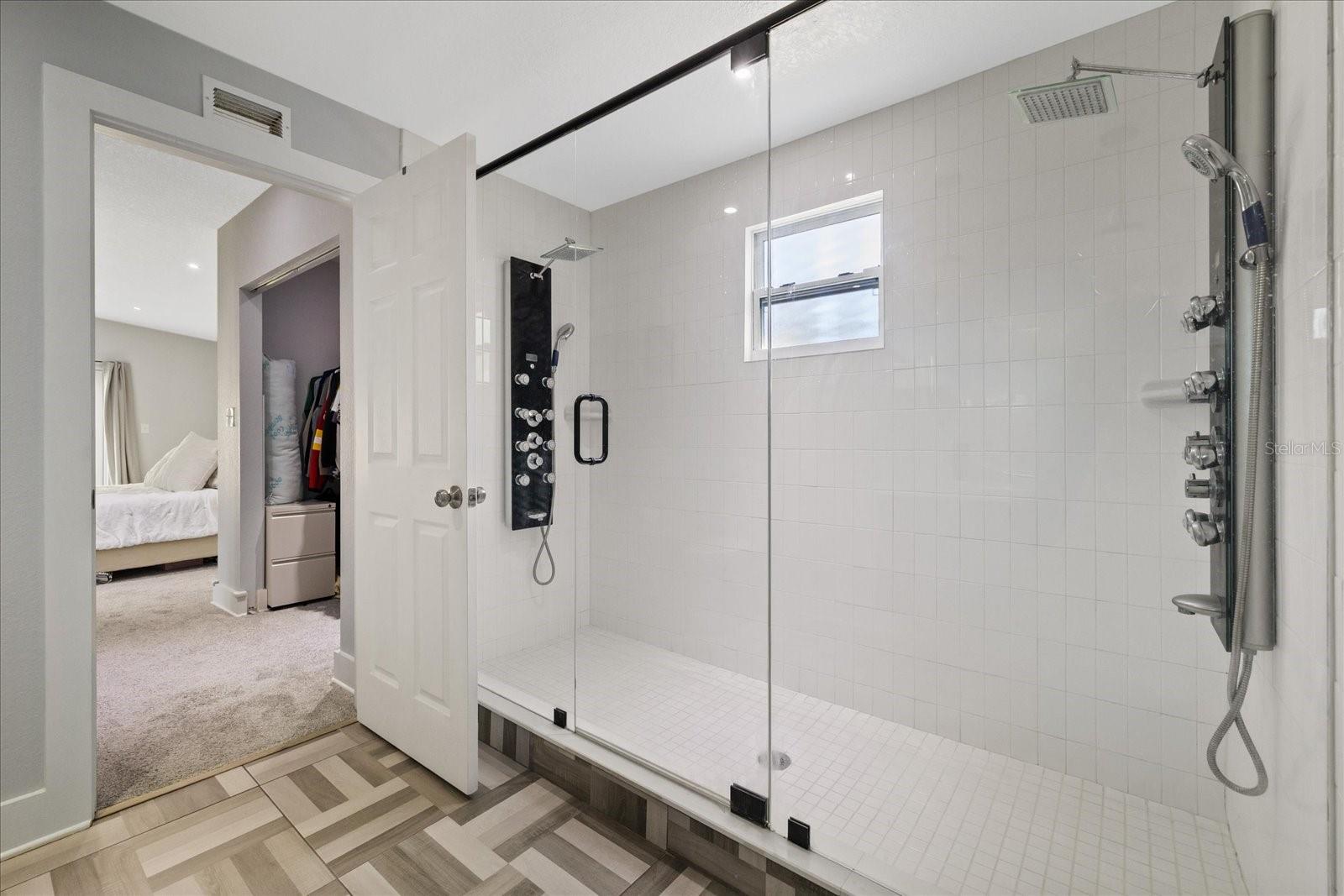 2905 W PAXTON AVE — photo 23