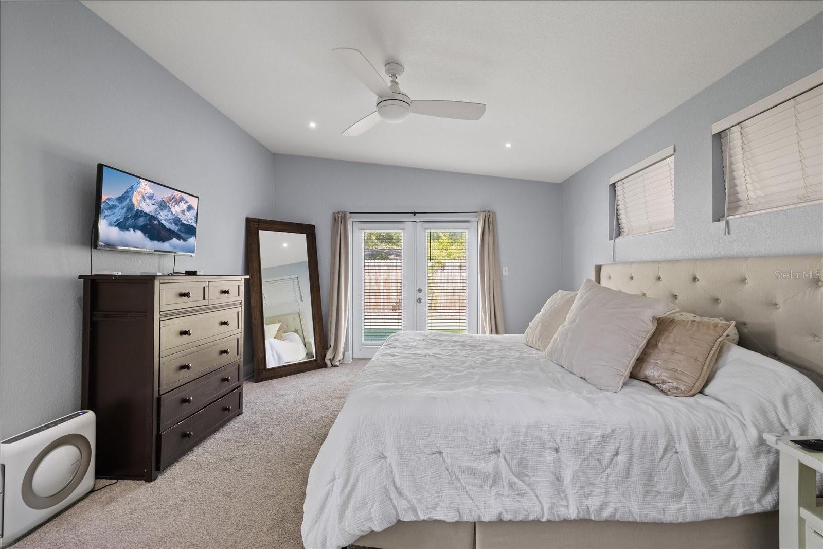 2905 W PAXTON AVE — photo 19