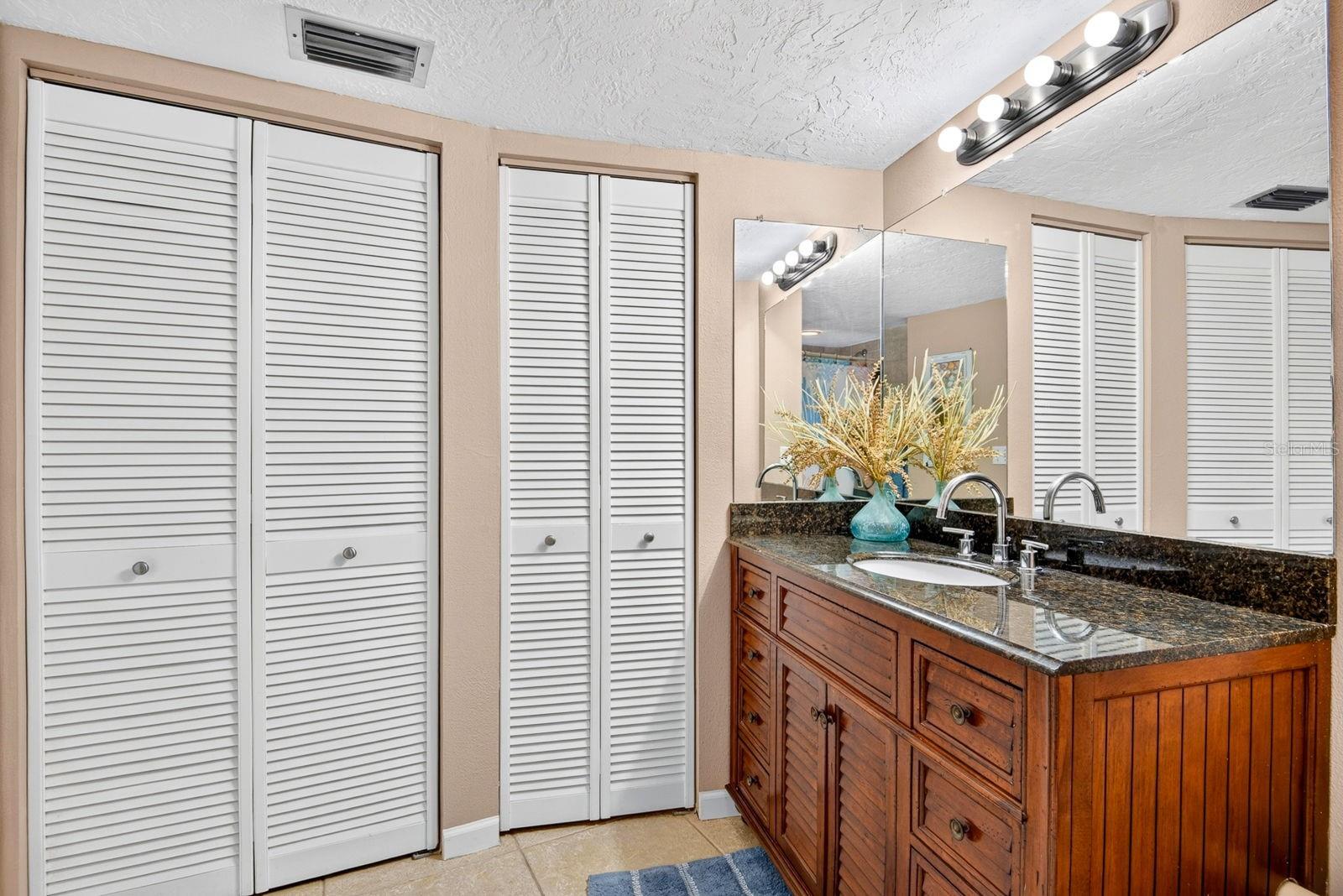 4440 IRONWOOD CIR #206D — photo 27