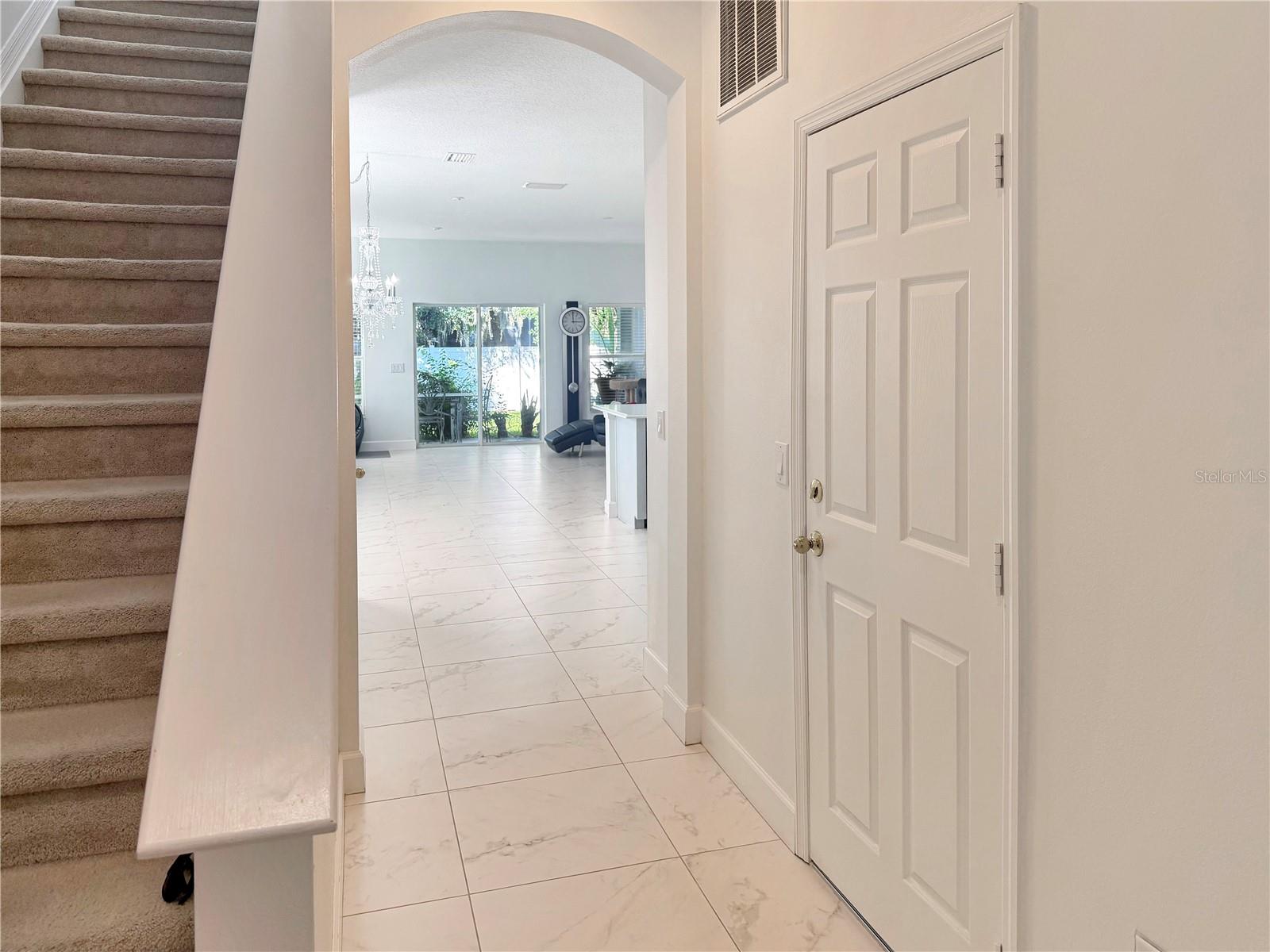 4445 AMBERLY OAKS CT — photo 8