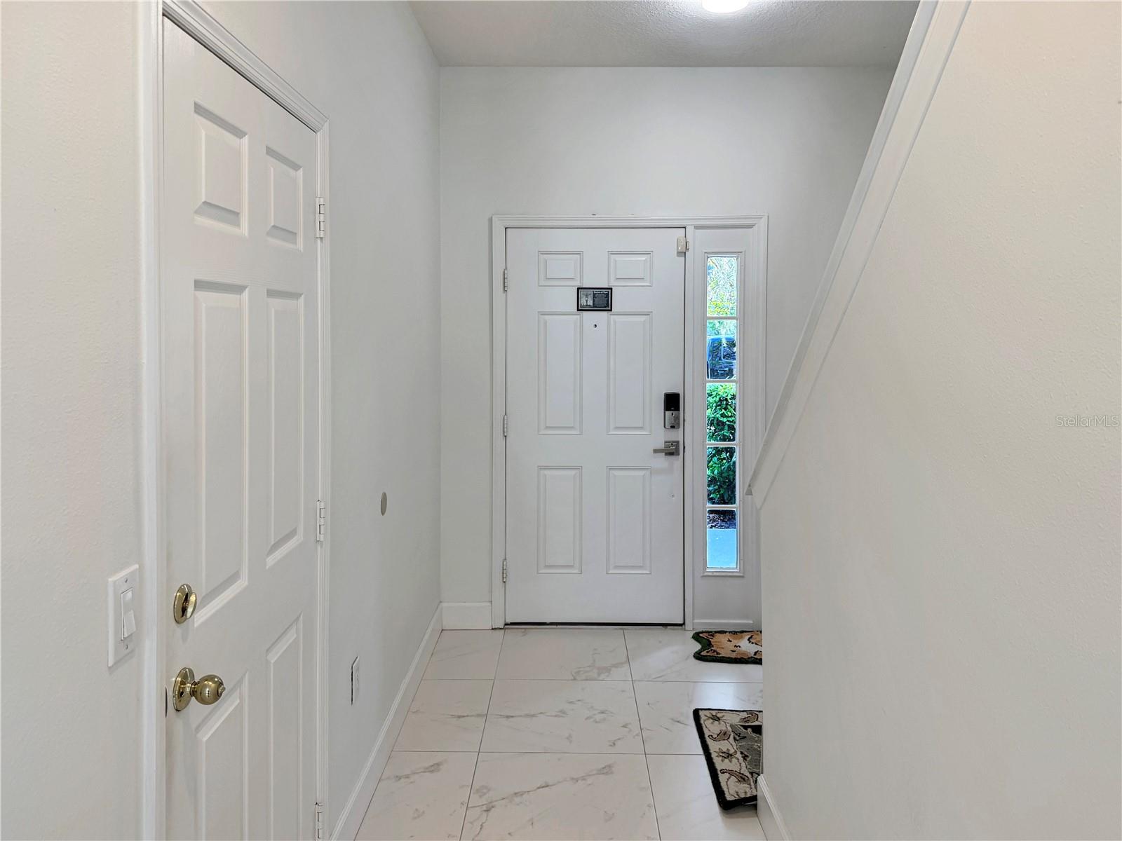4445 AMBERLY OAKS CT — photo 9