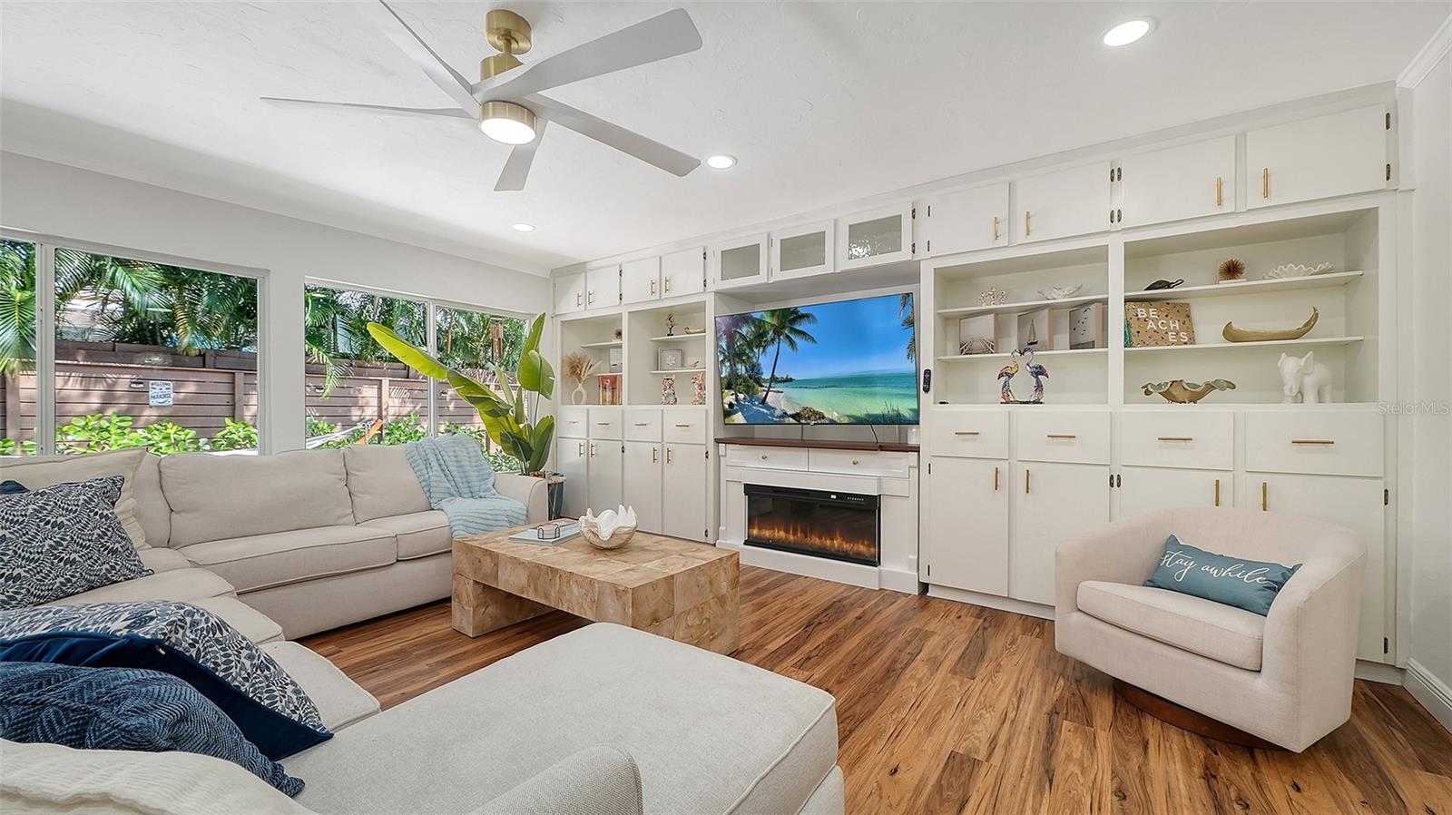 2375 DATURA ST — photo 22
